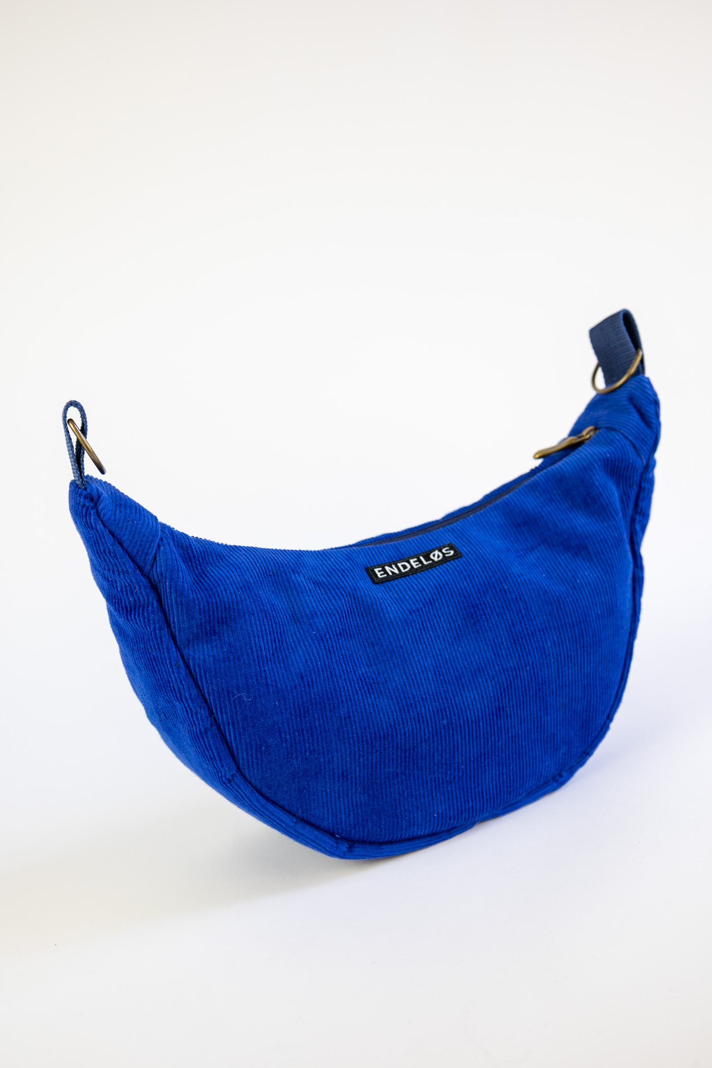 crossbody M - basic bag - nr. 131 kobalt