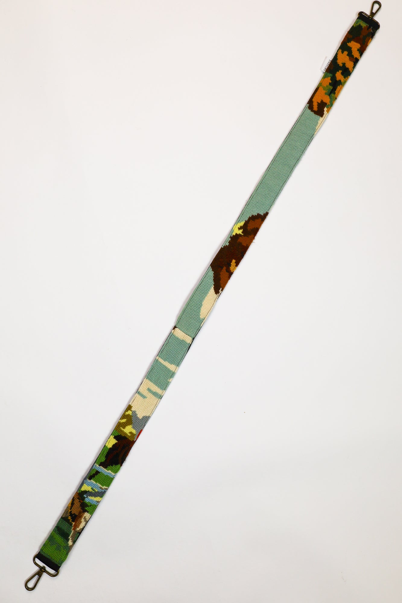 Unique strap with a hunting scene in green, brown, and blue tones, perfect for an artistic touch to your bag or camera.