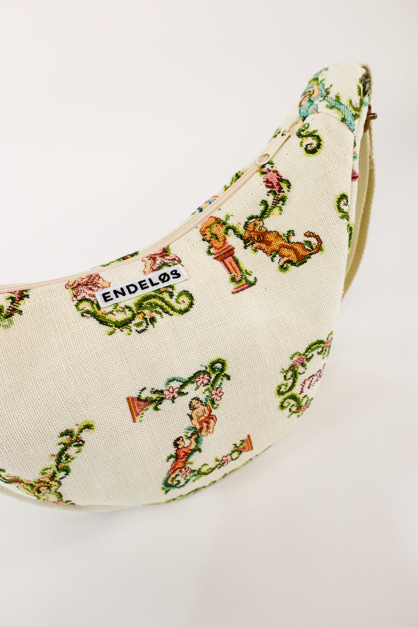crossbody - ABC