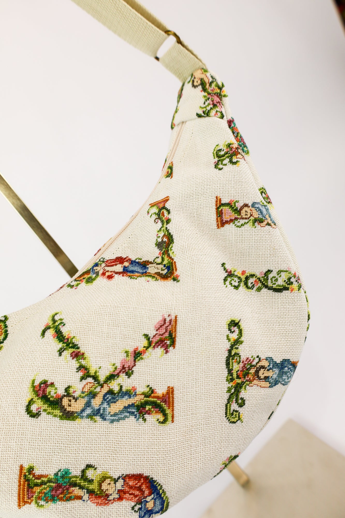 crossbody - ABC