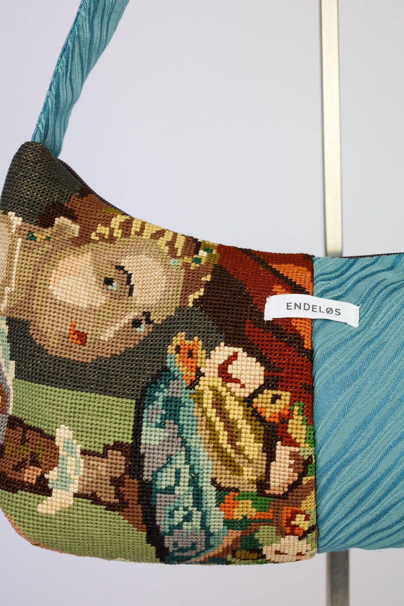 demi bag - fruit basket