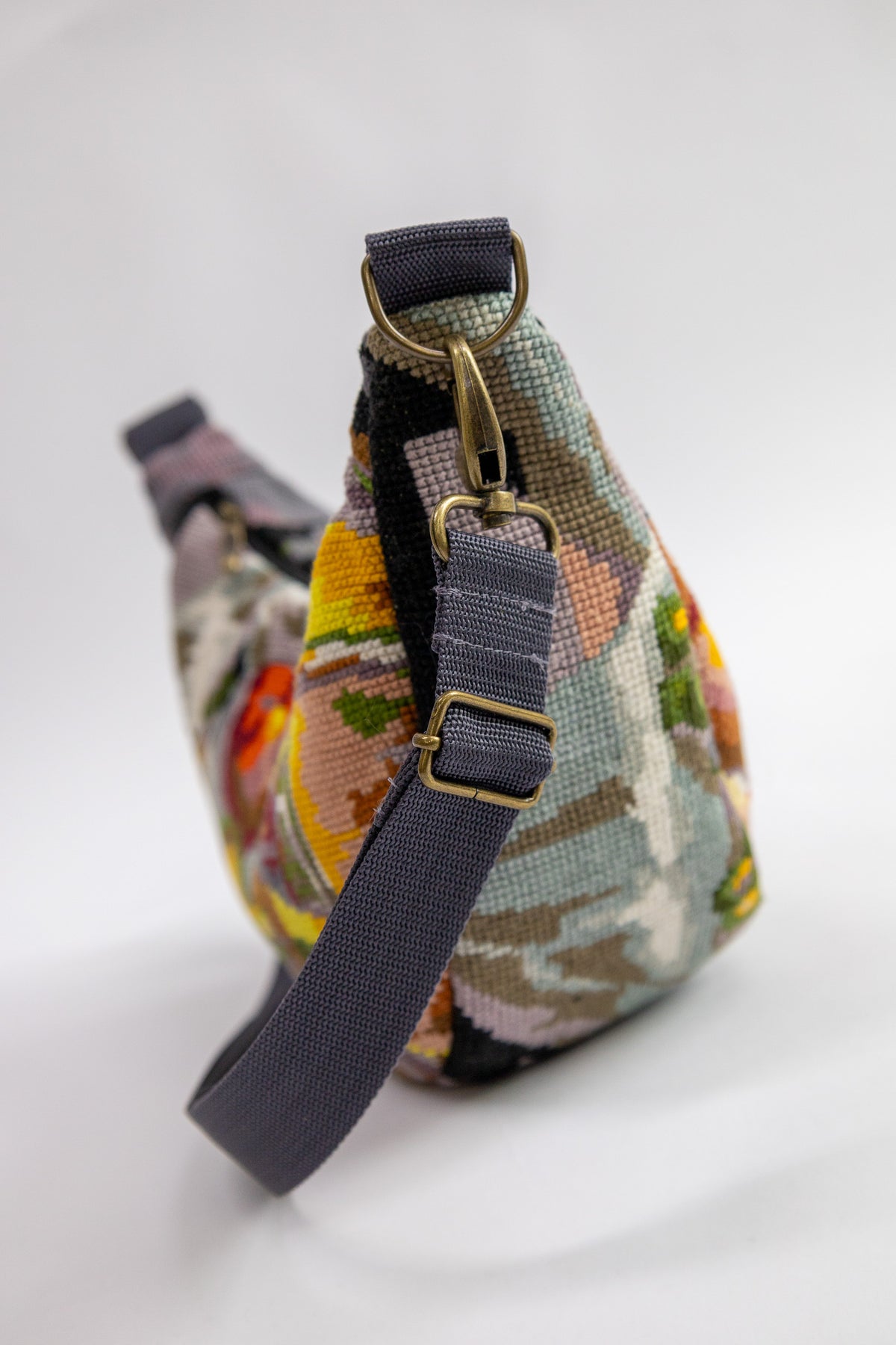 Lola bag M – tas van vintage borduurwerk - 2633