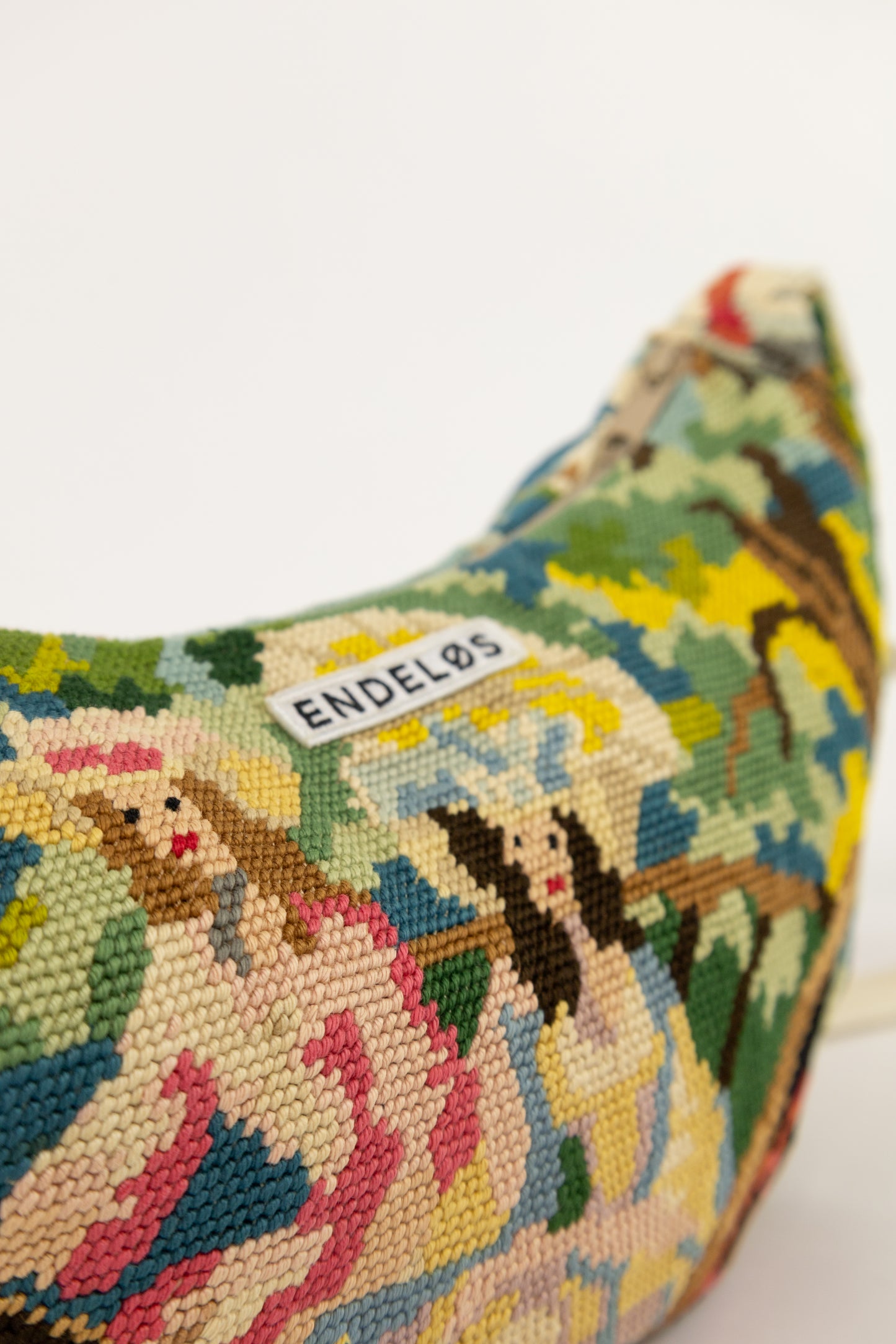 Lola bag M – geborduurde vintage tas - nr. 83