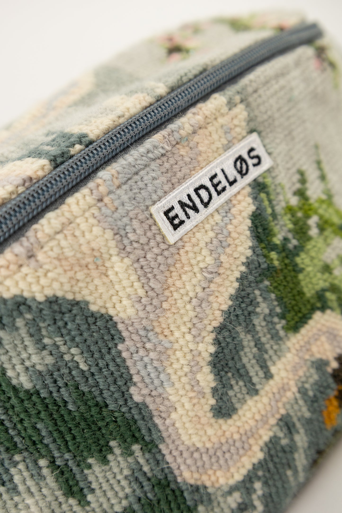 Zoe bag – geborduurde vintage tas - nr. 87