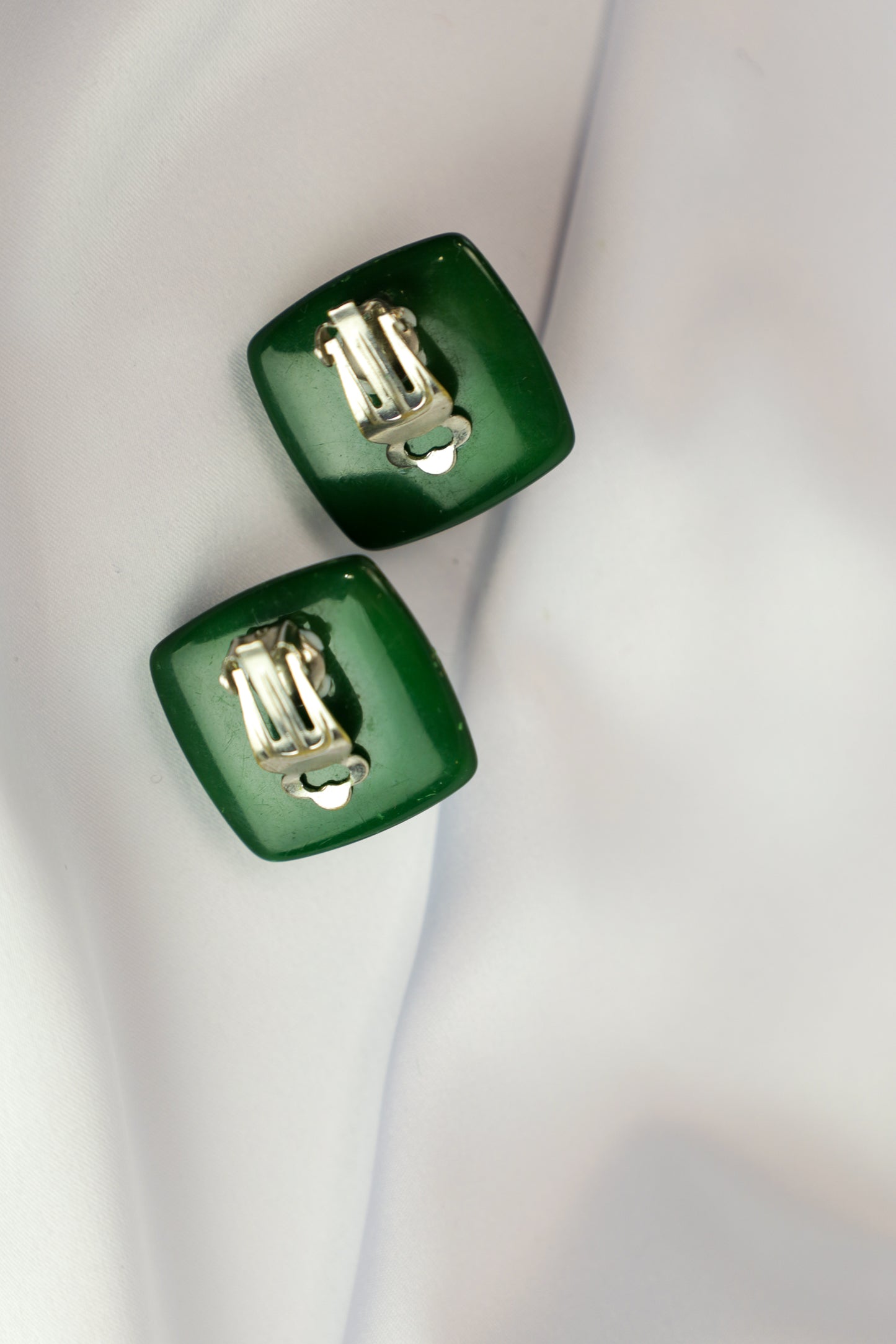 groene stud - clip on