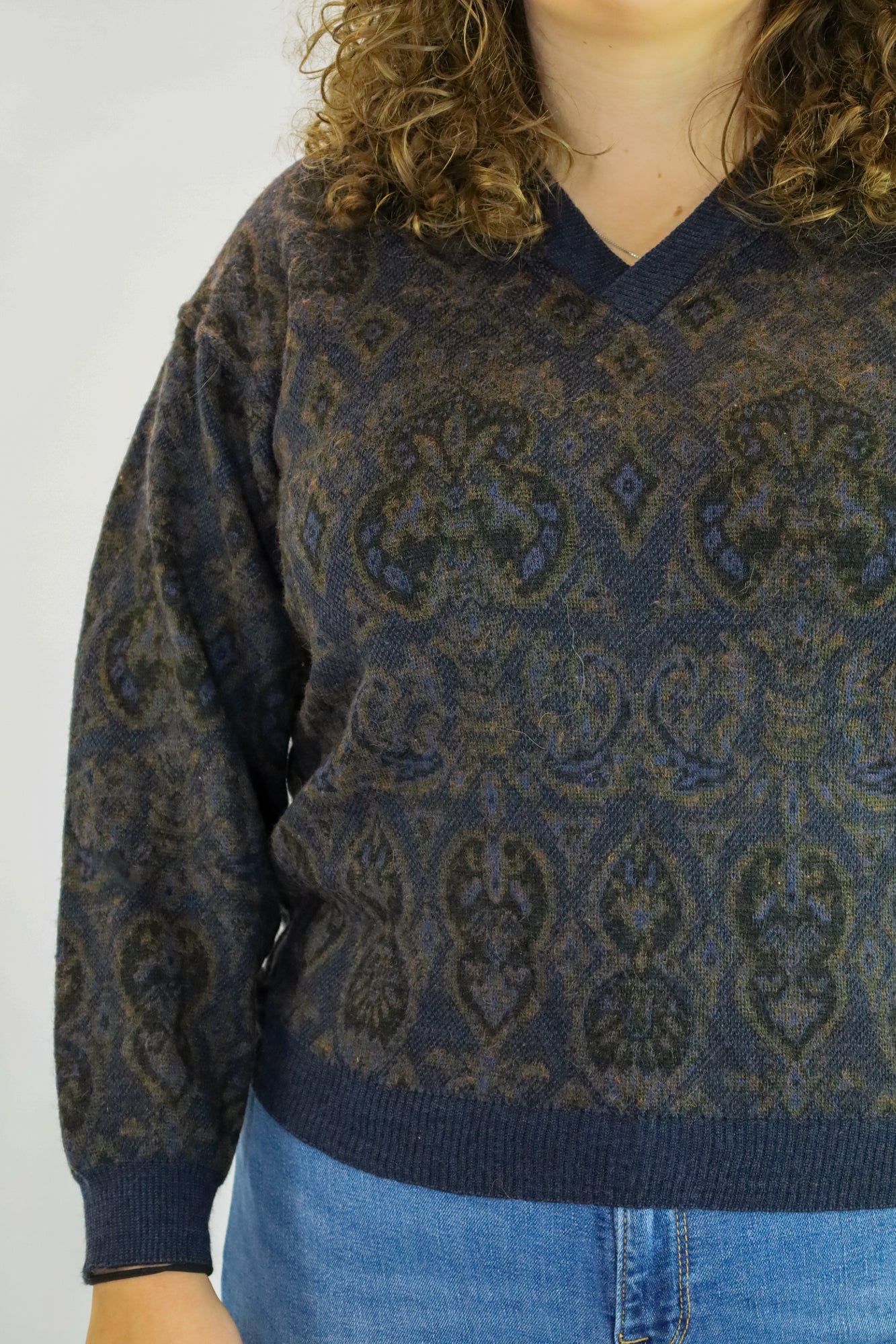 zine v-neck knit - XL