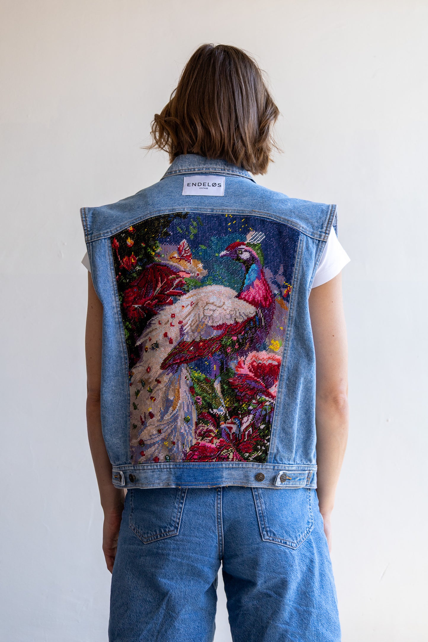 Remade gilet met borduurwerk - Pauw - L/XL