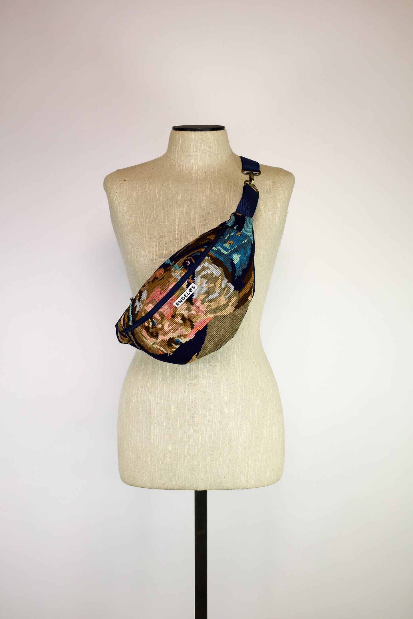 fanny pack - victoria