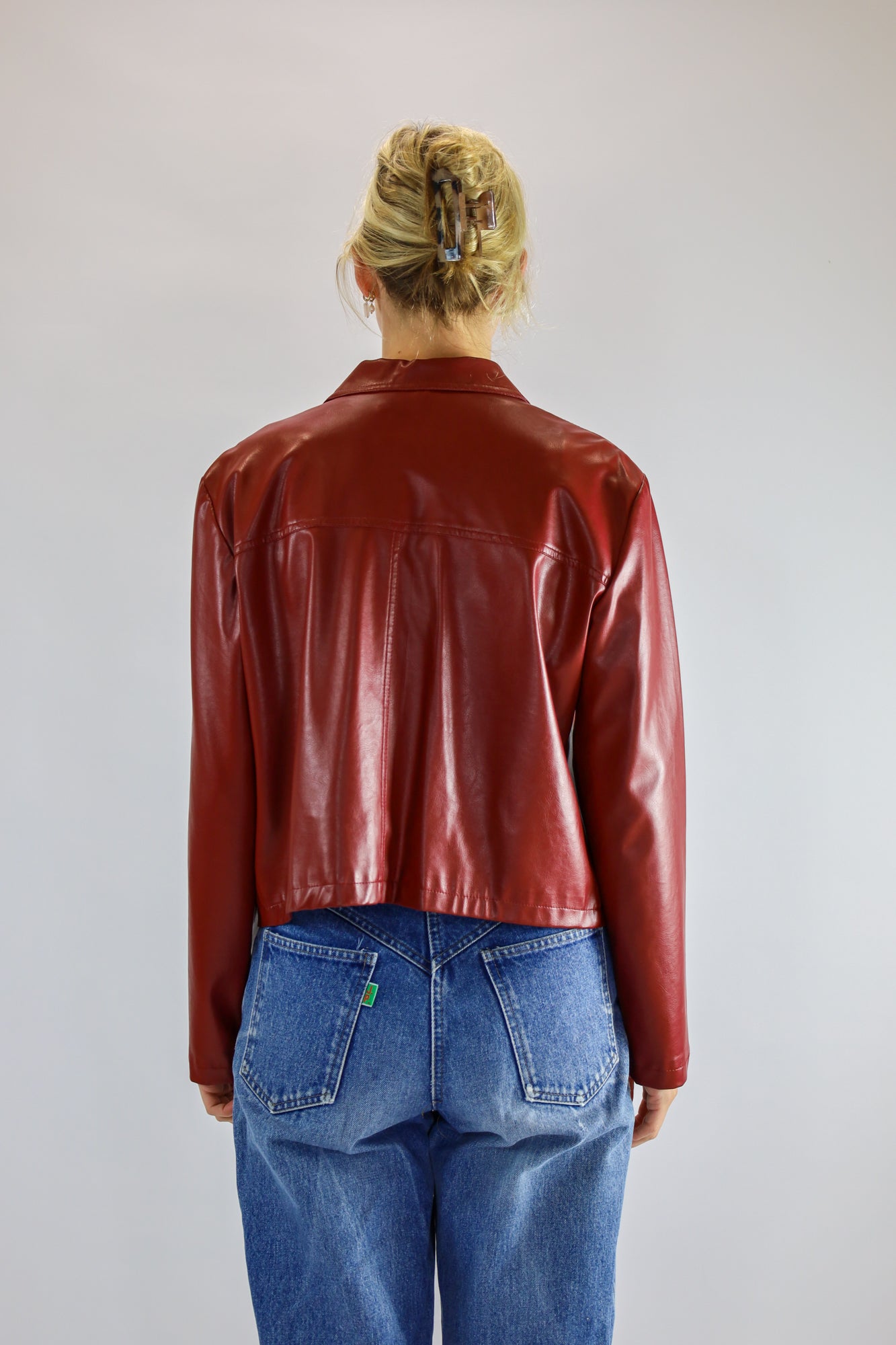 vania fake leather jacket - M