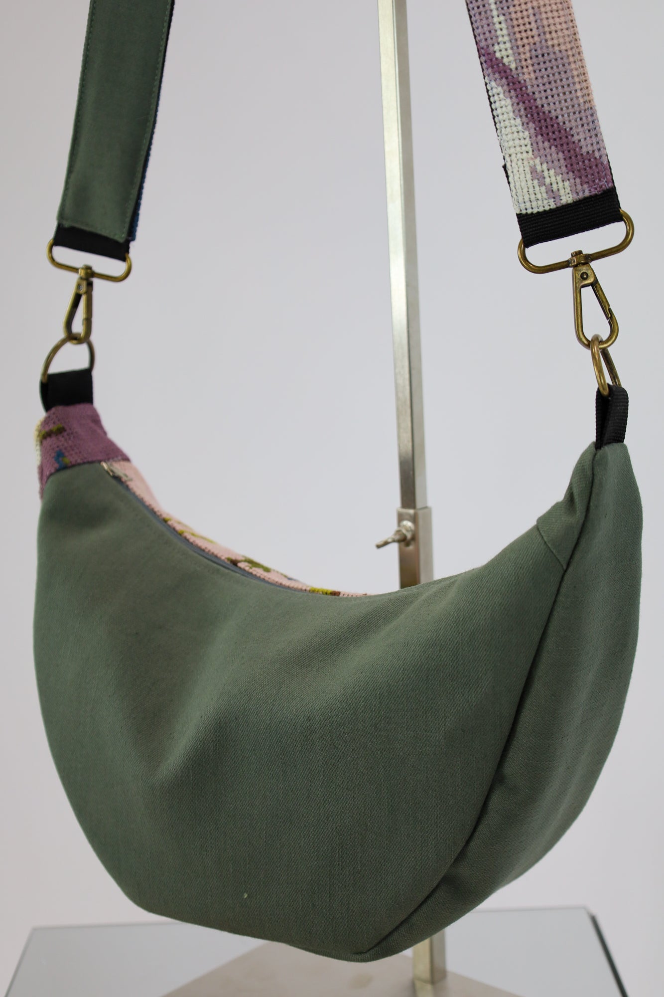 crossbody bag - purple field