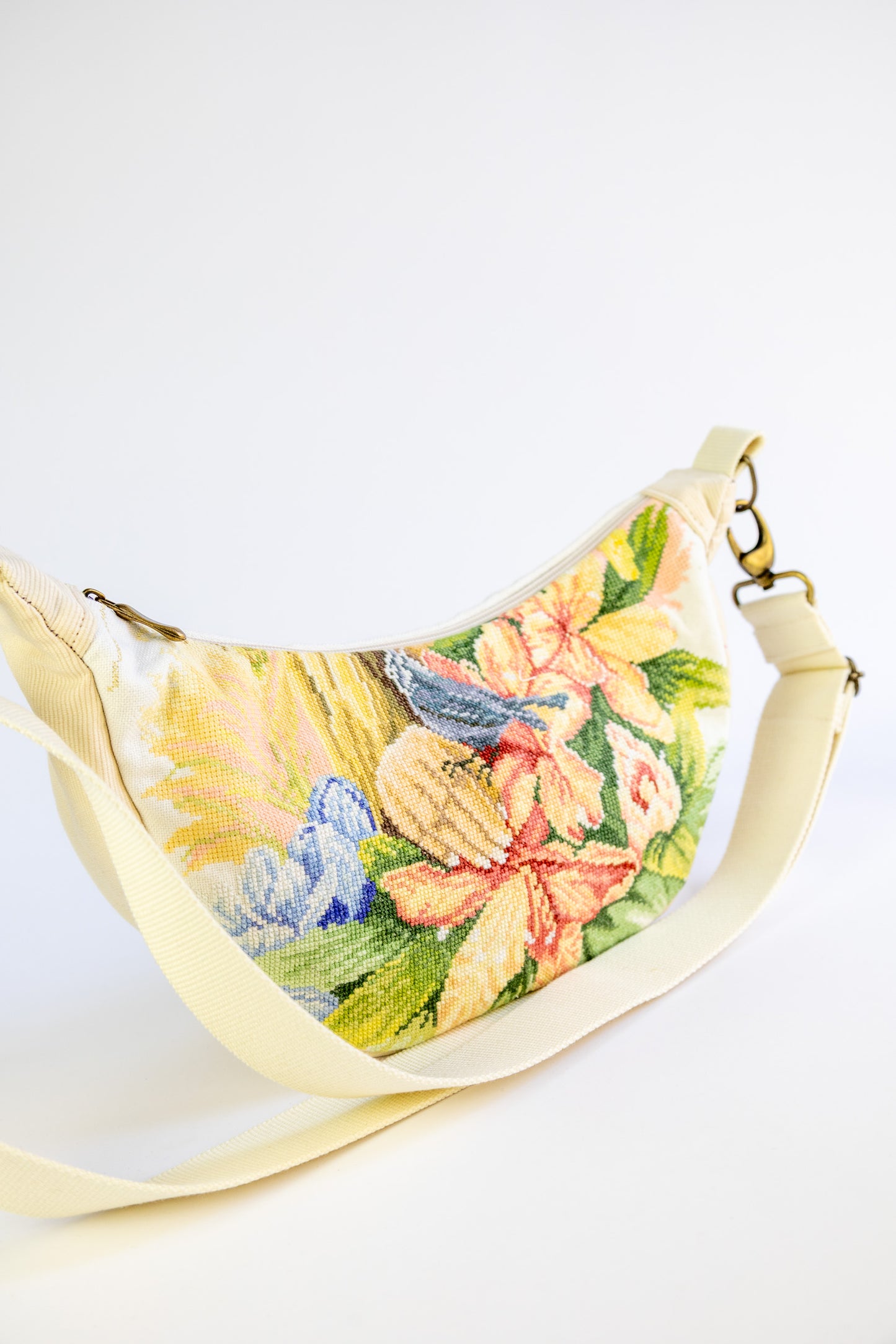 Lola bag M – tas van vintage borduurwerk - elfje