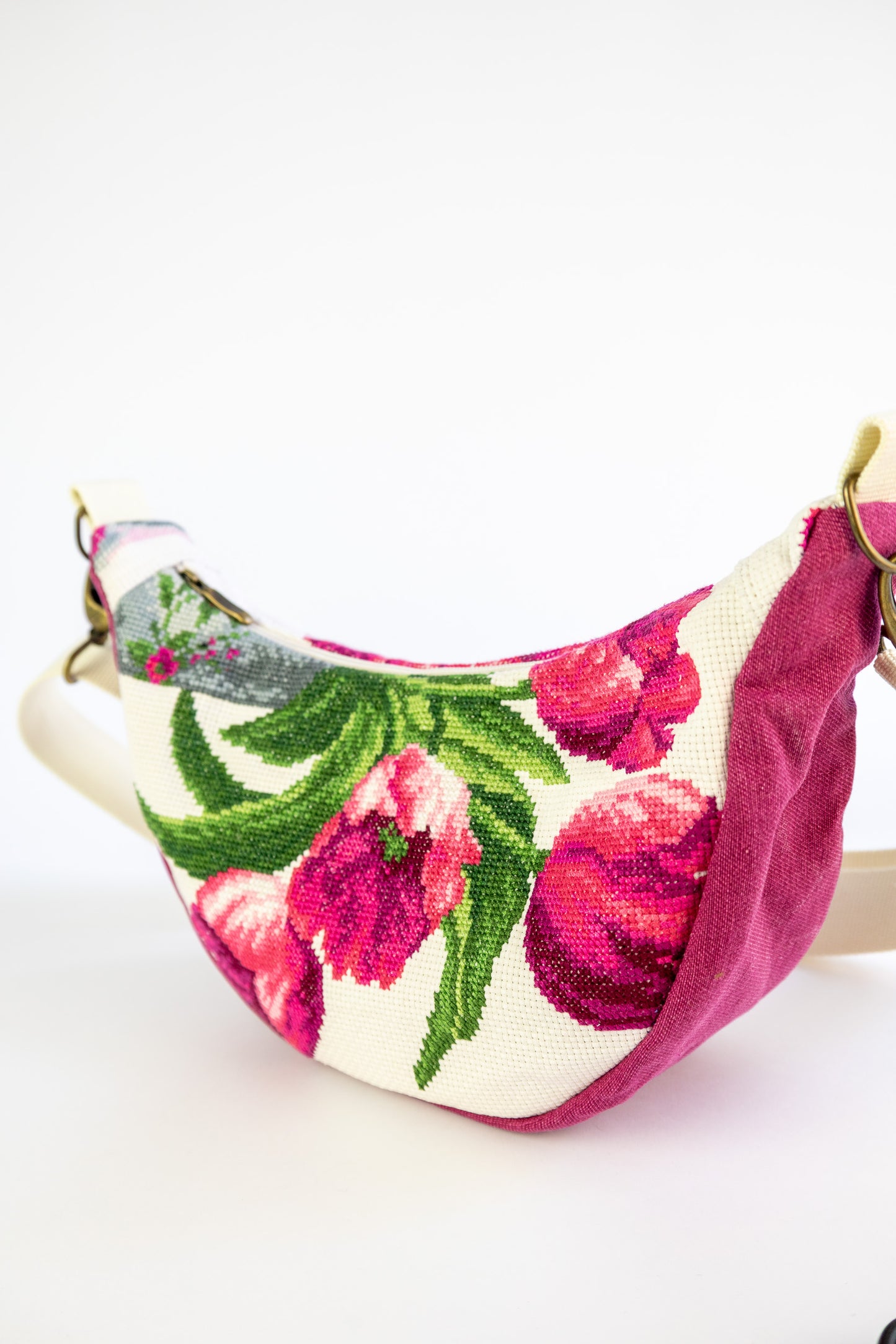 Lola bag M – tas van vintage borduurwerk - tulpen