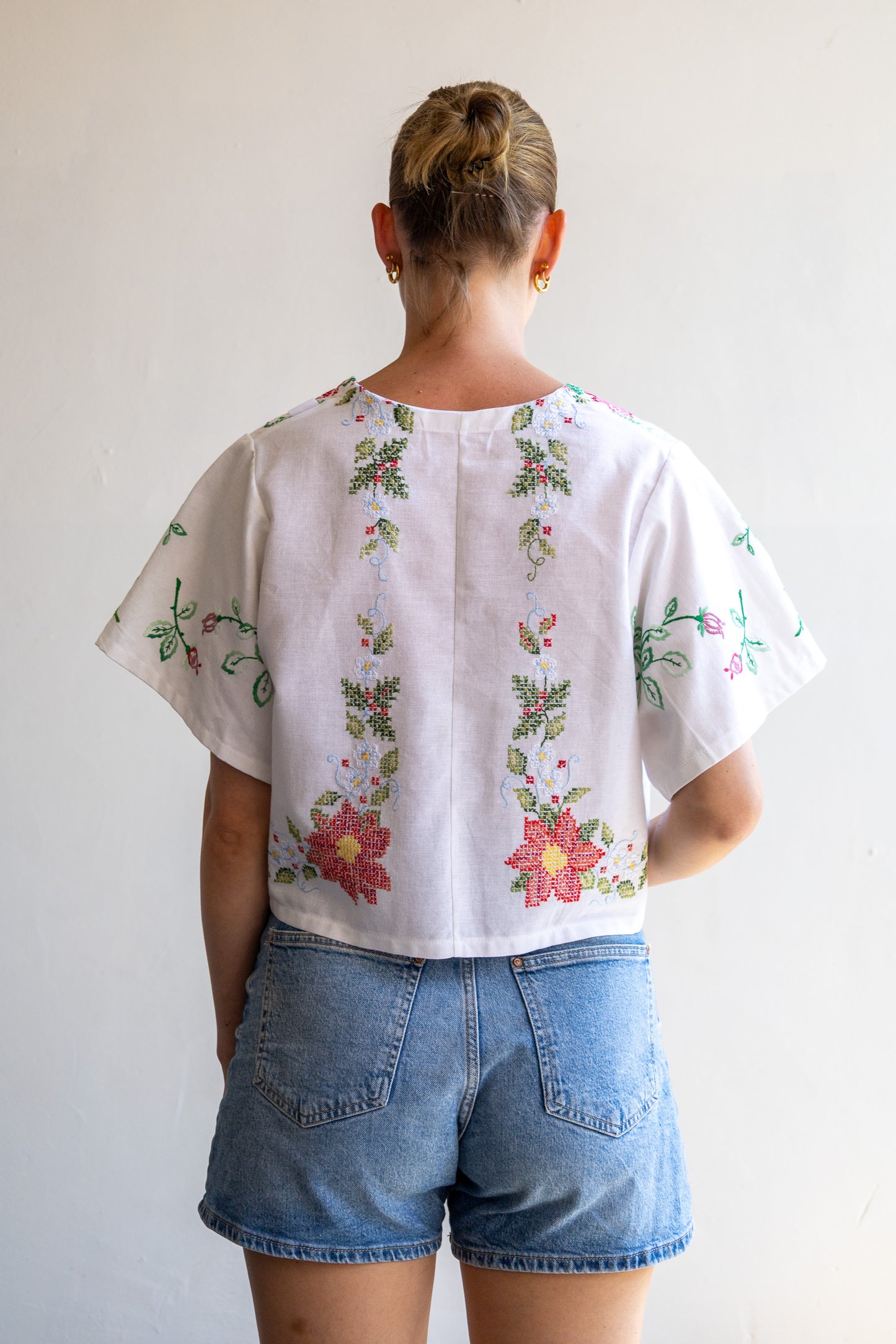 top van vintage tafelkleed - bloemen - M/L
