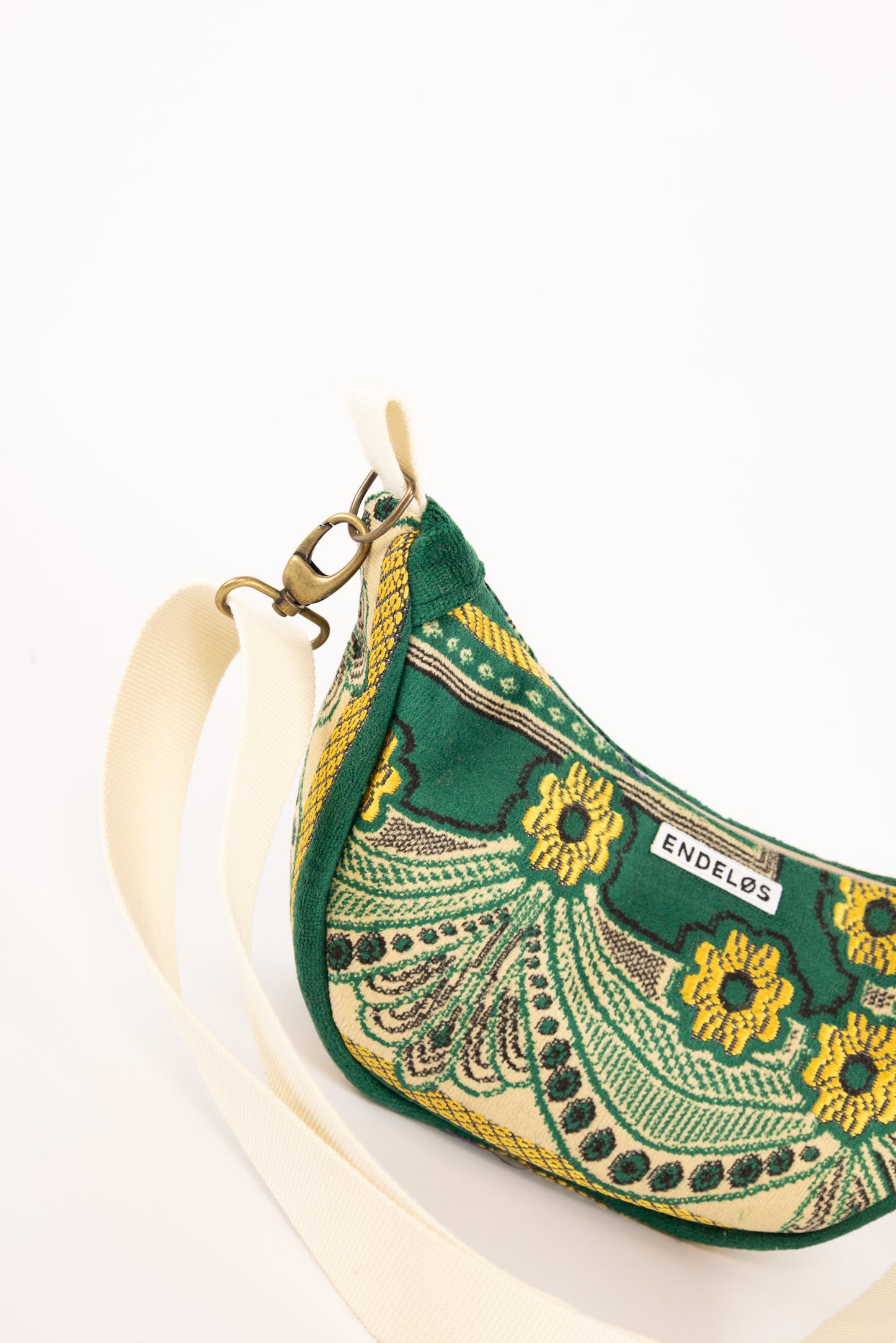 Lola bag M – tas van vintage tapijt - nr. 105