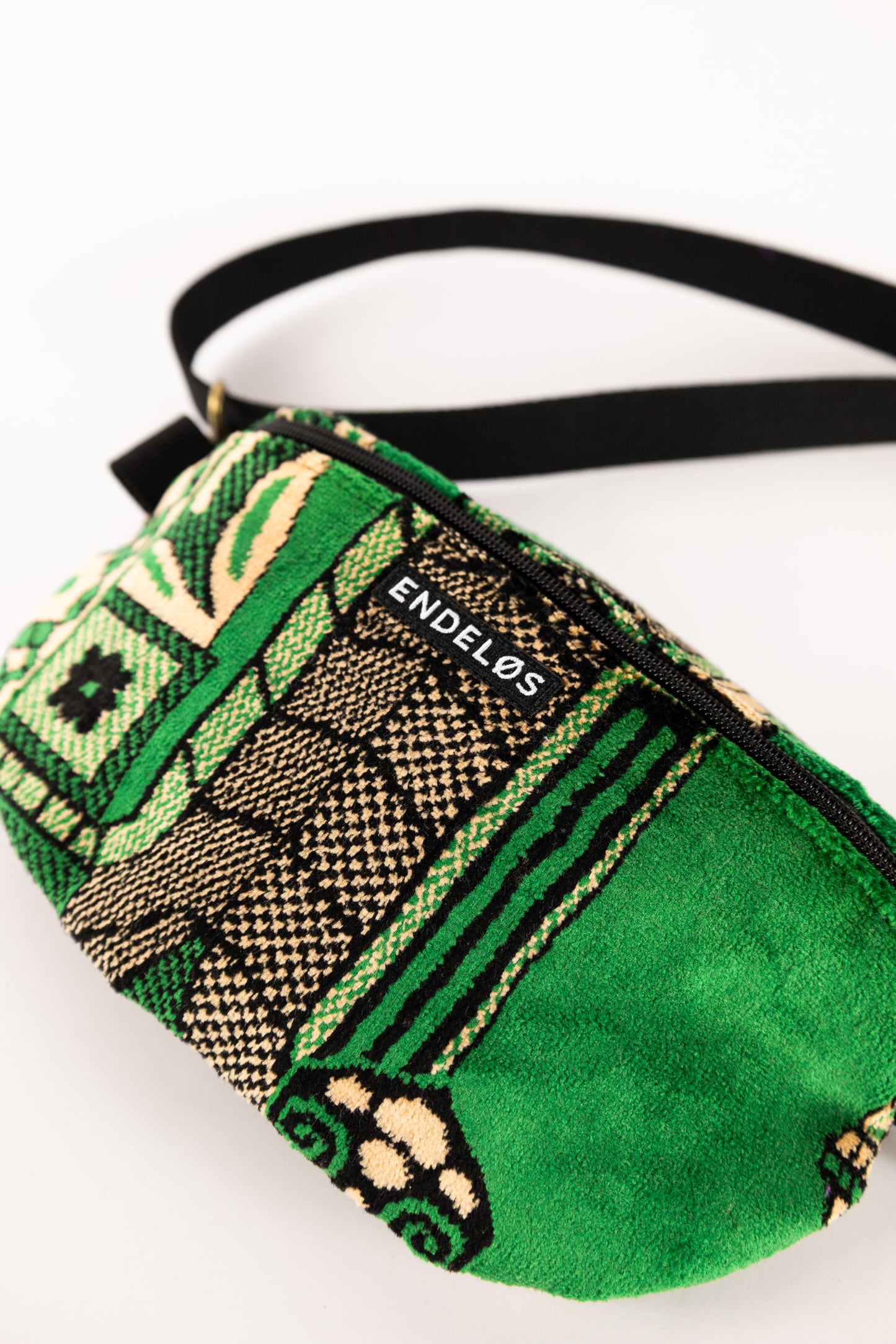 Zoe bag – tas van vintage tapijt - nr. 107