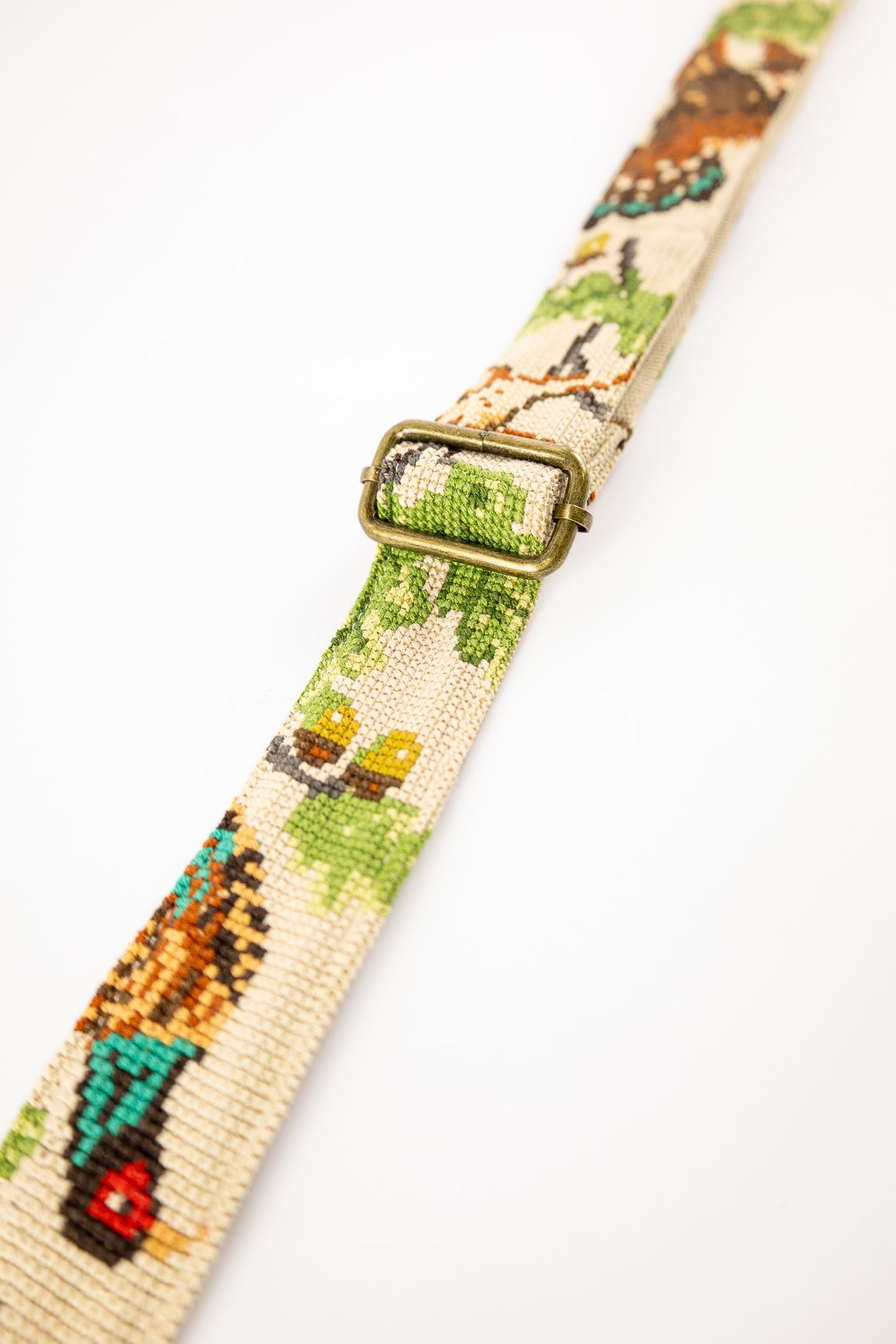 strap van vintage borduurwerk - jachttafereel III - verstelbaar