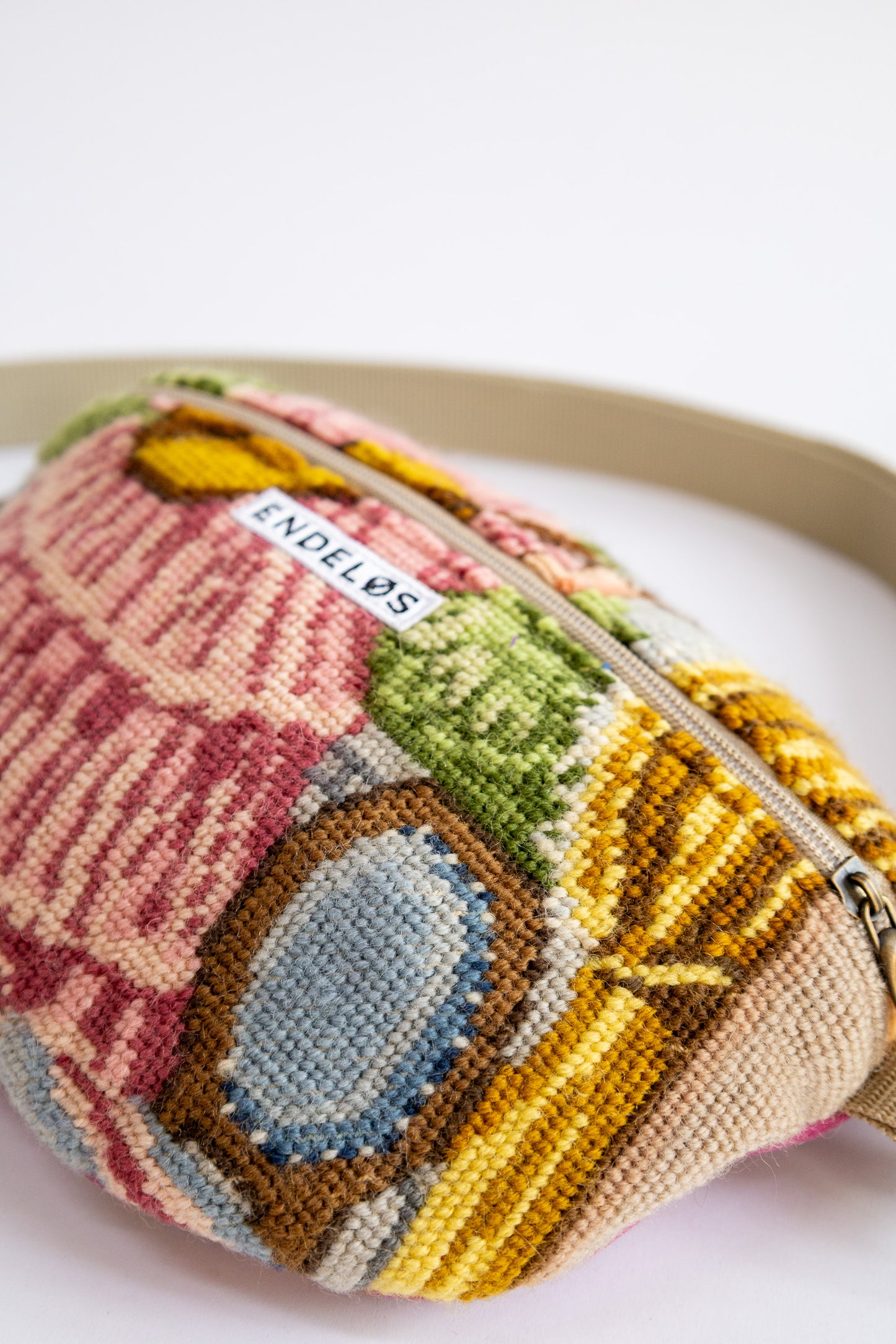 Zoe bag – tas van vintage borduurwerk - 2611
