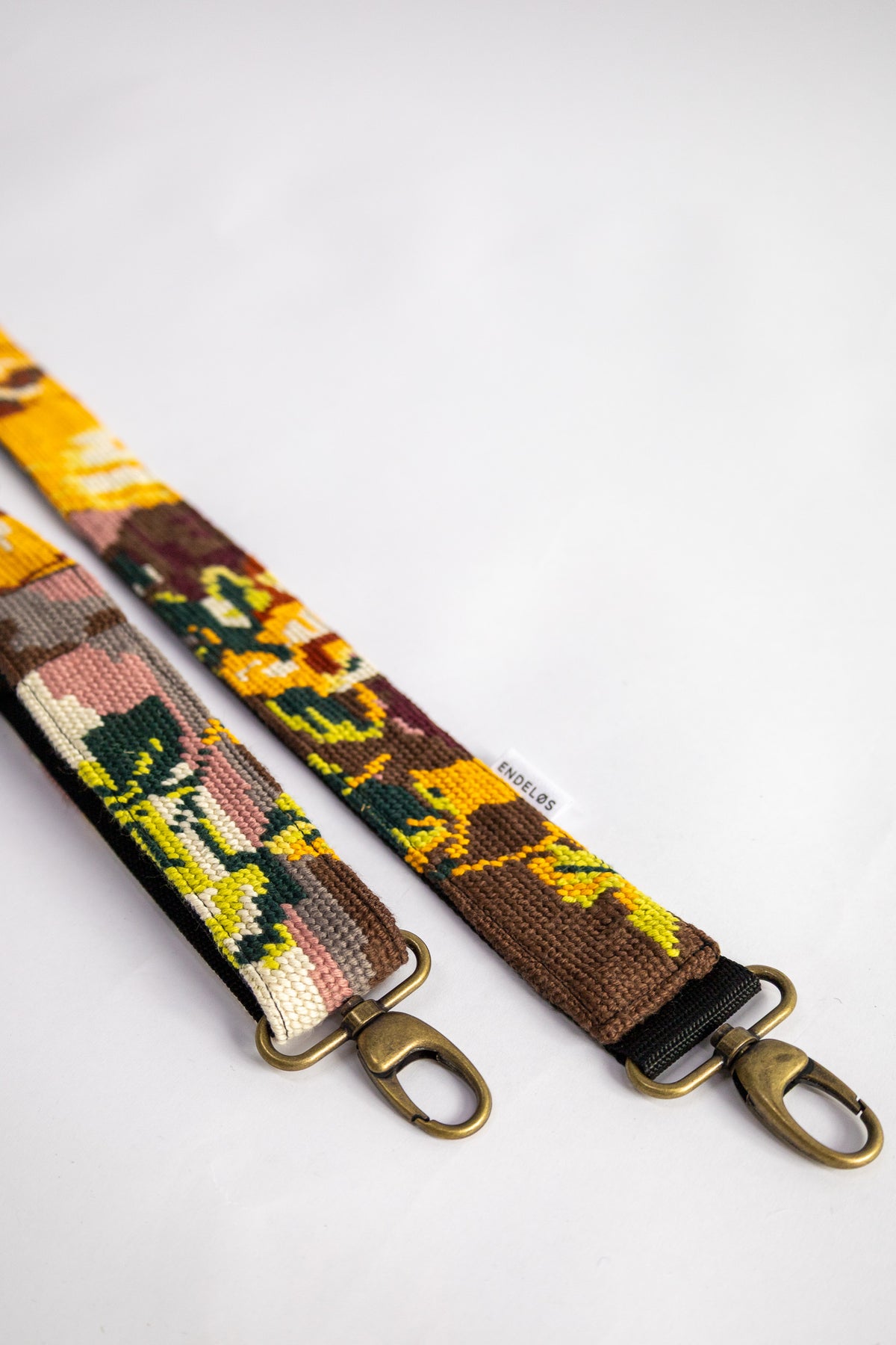strap van vintage borduurwerk - fruitschaal - verstelbaar