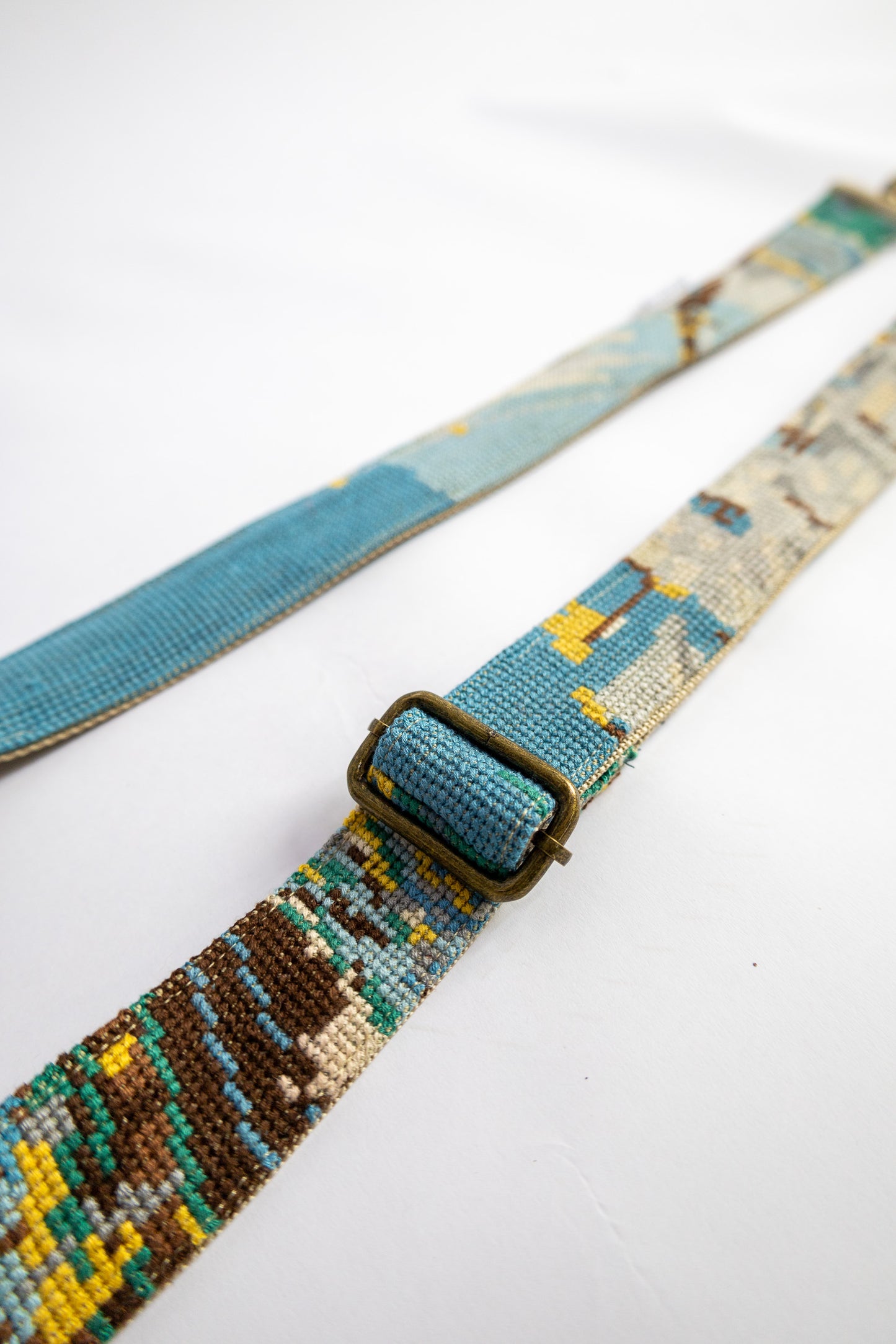 strap van vintage borduurwerk - schip - verstelbaar