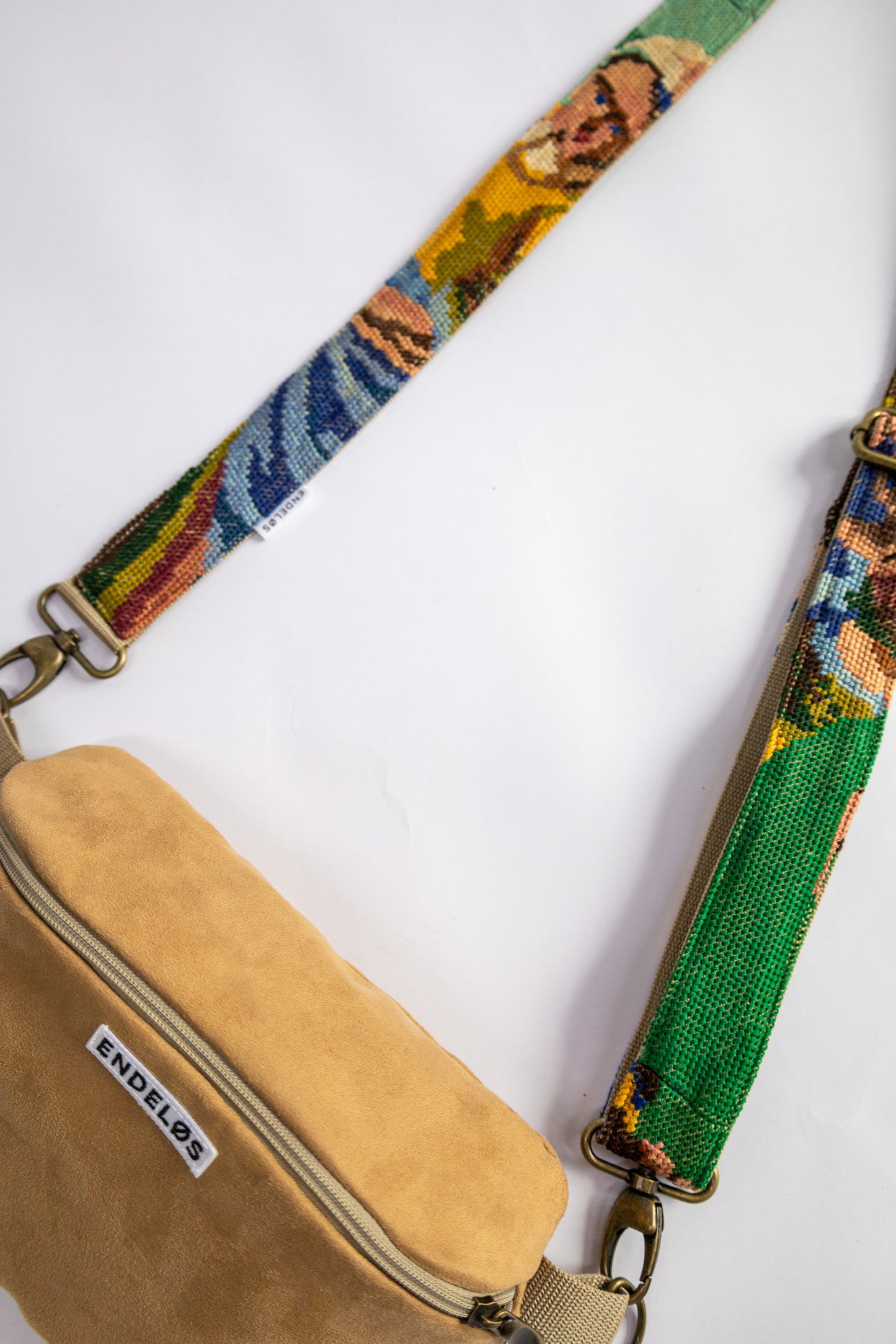 strap van vintage borduurwerk - melkmeisje - verstelbaar