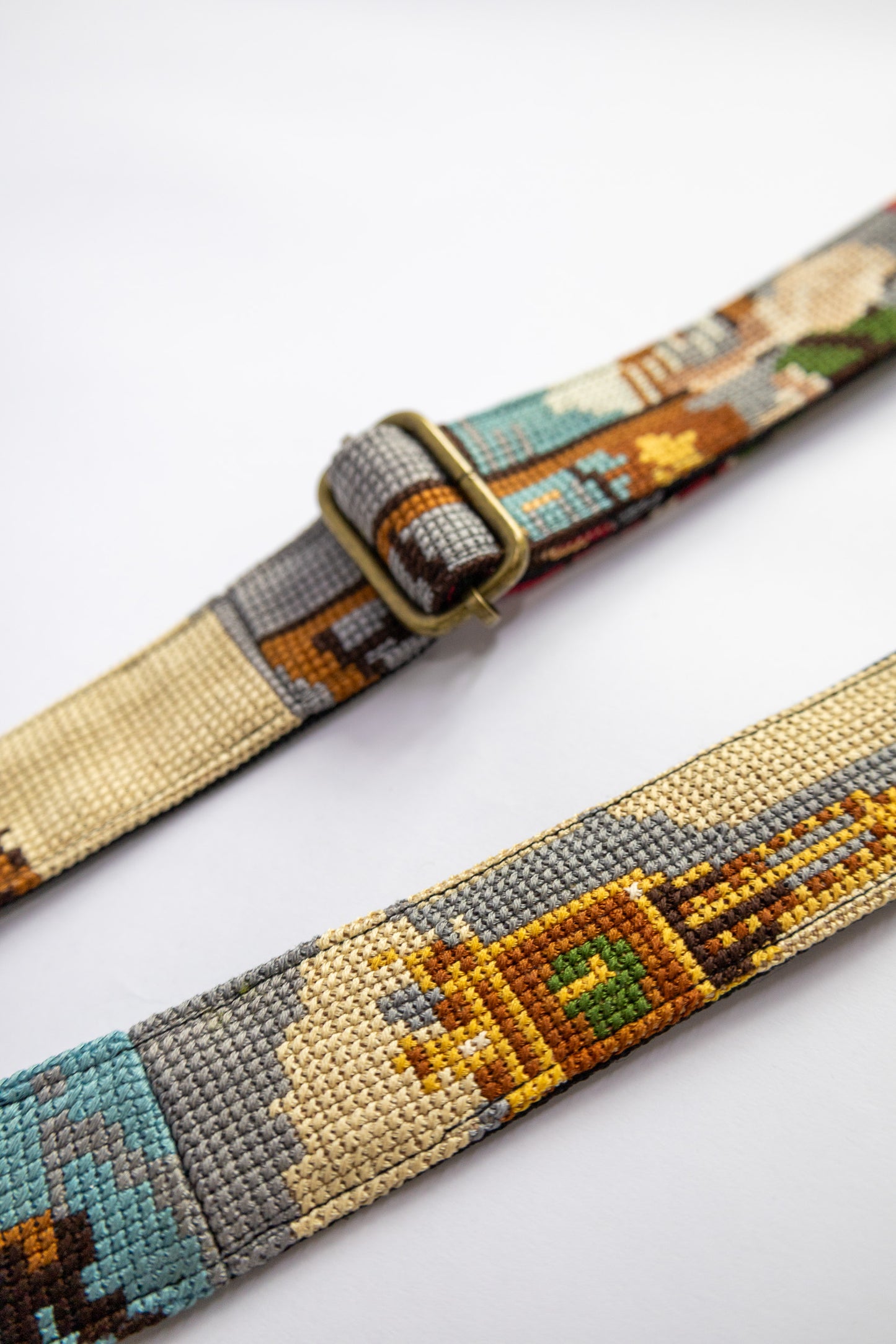 strap van vintage borduurwerk - klok - verstelbaar