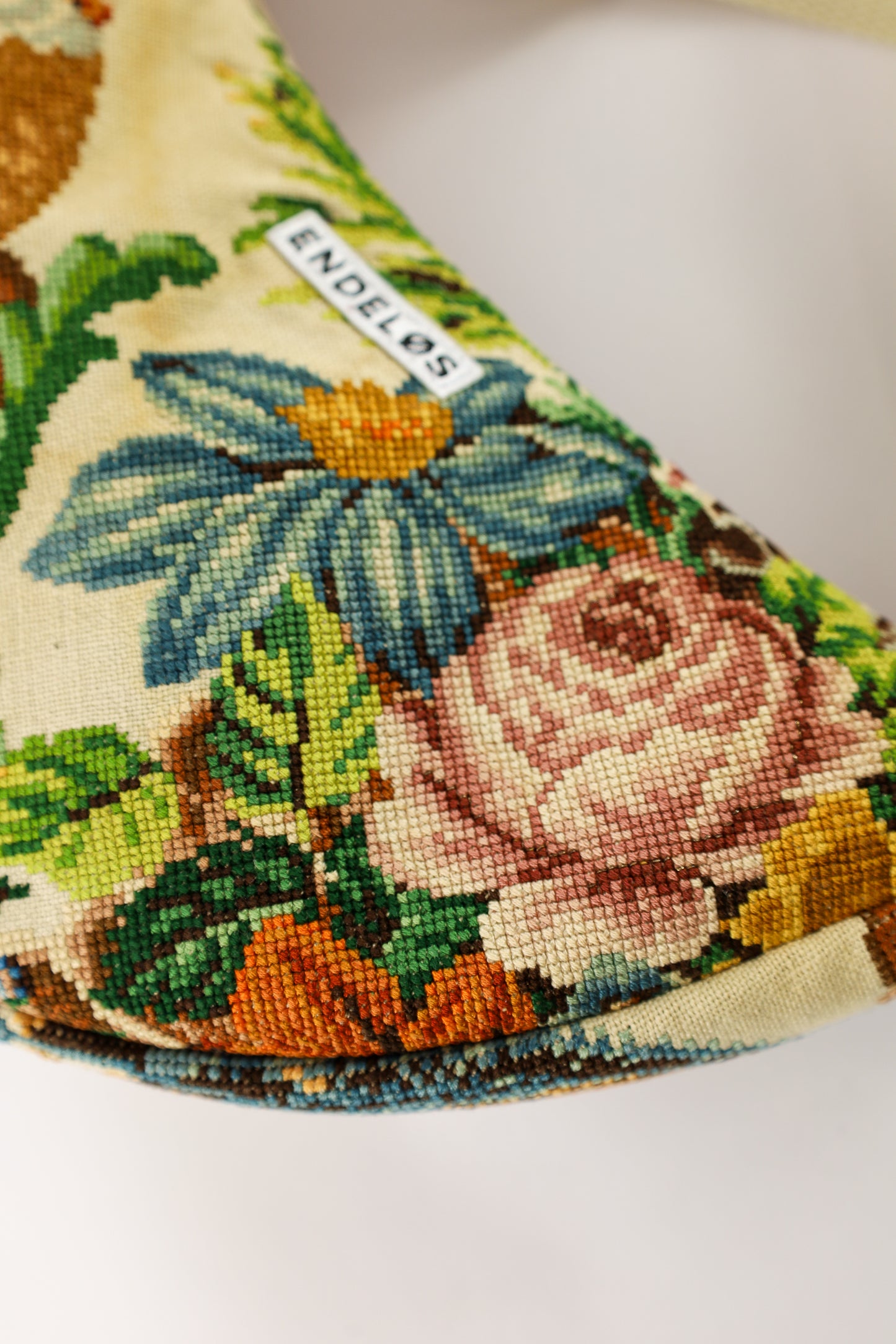 crossbody M - nr. 57 pauw & bloemen