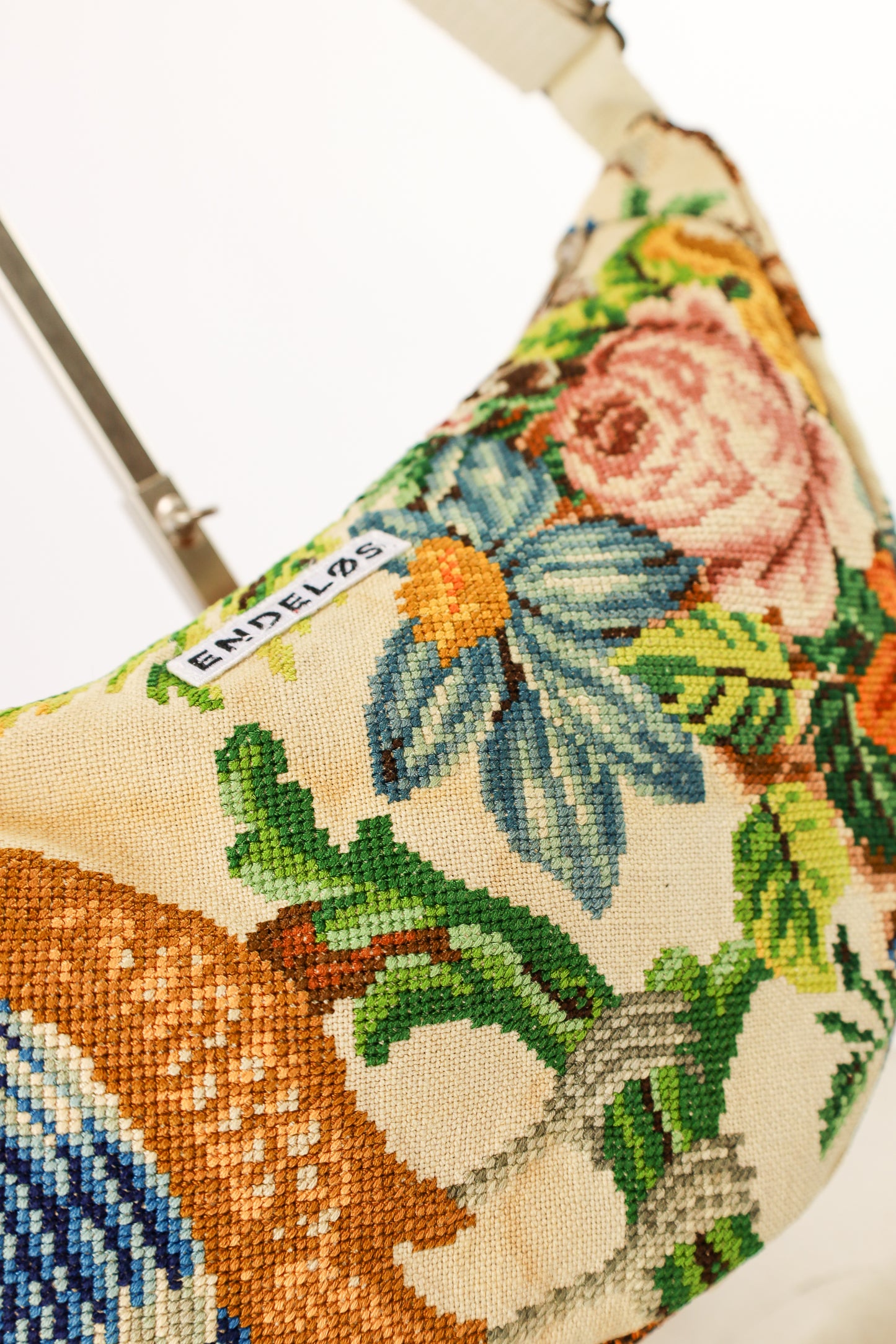 crossbody M - nr. 57 pauw & bloemen