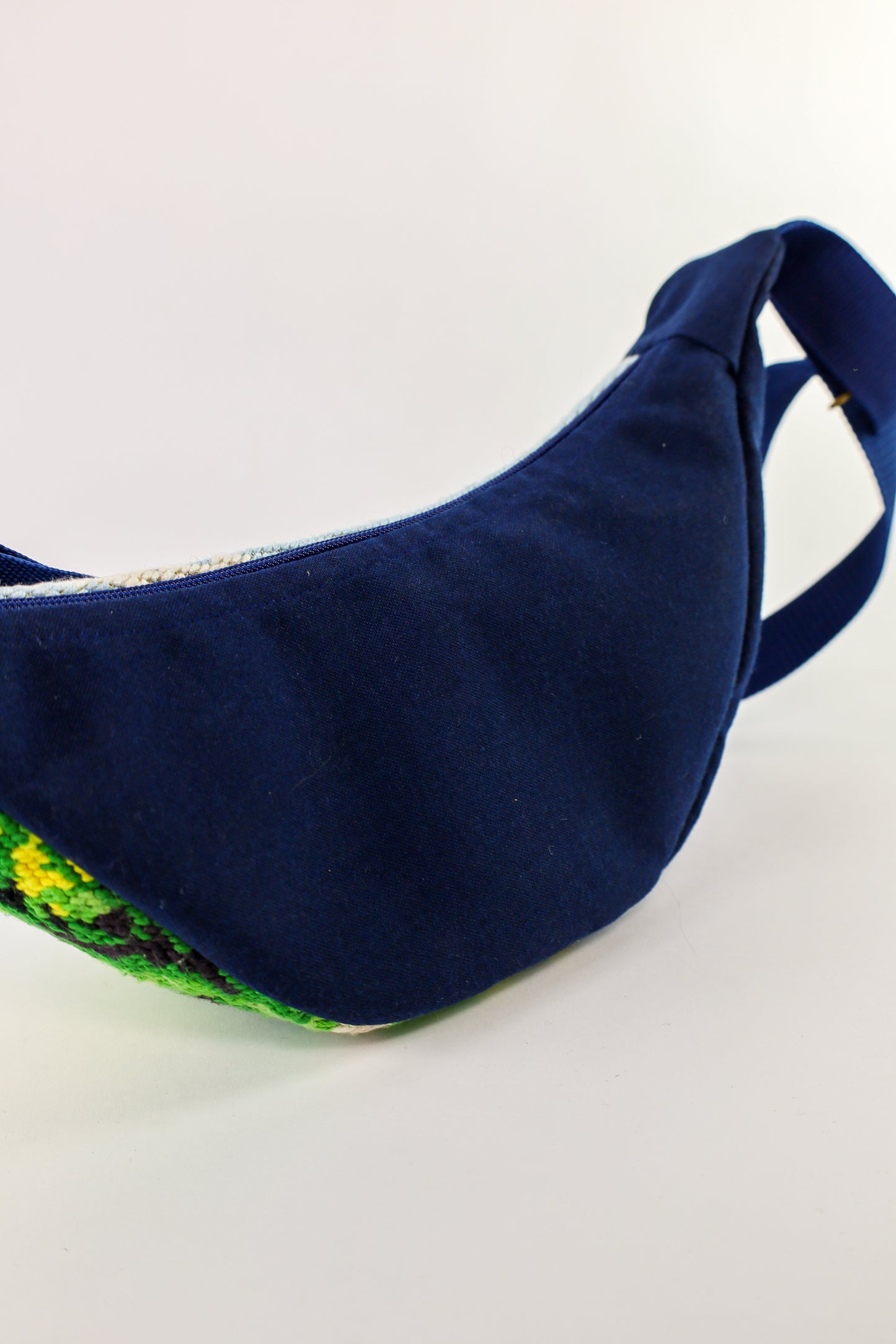 crossbody S - nr. 56 watertoren