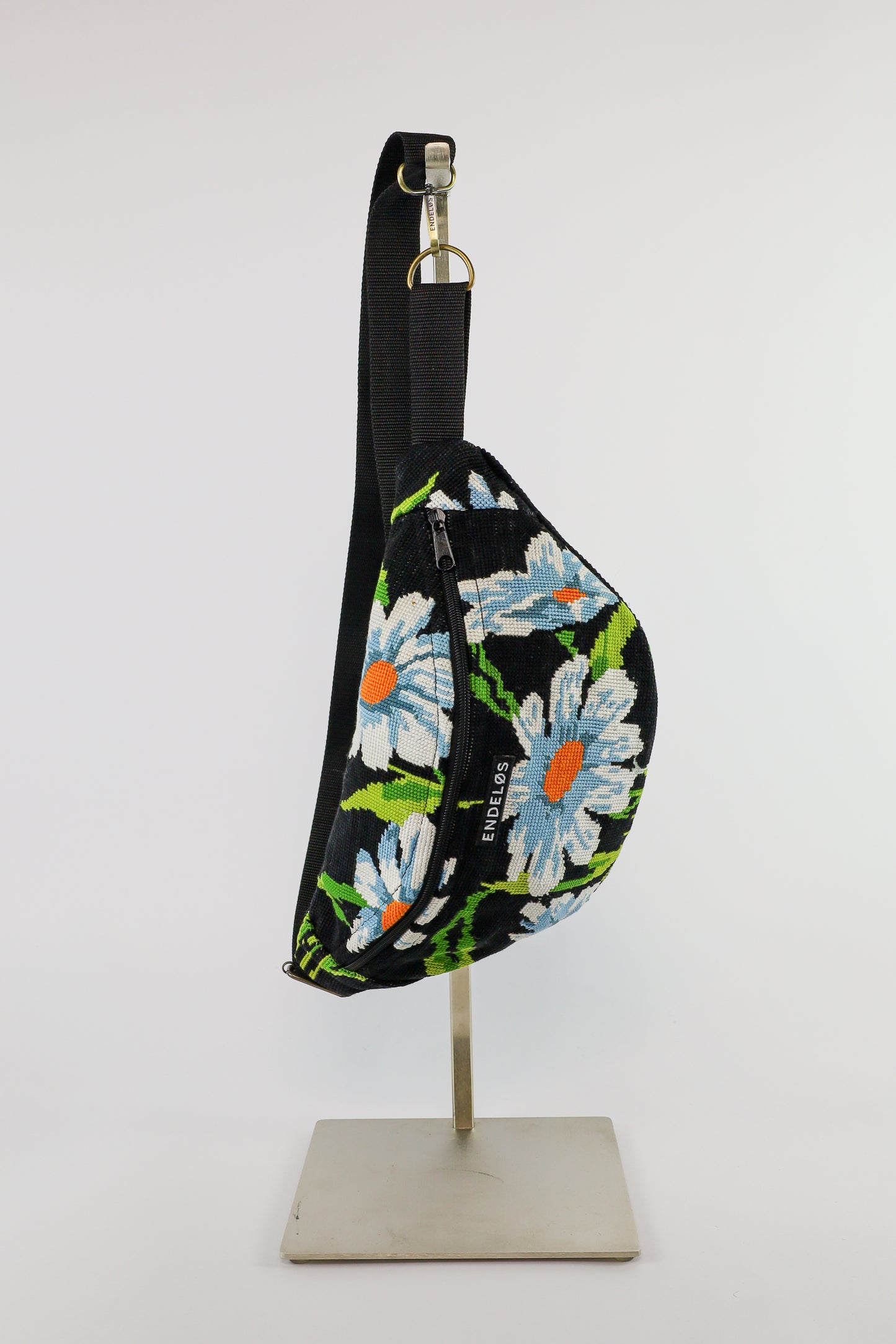 fanny pack - victoria