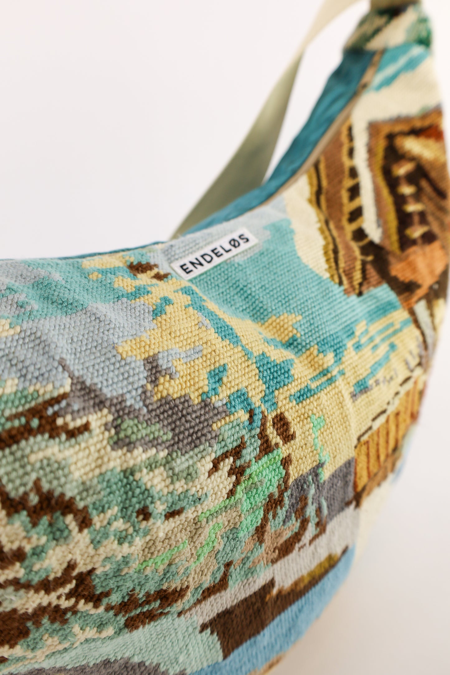 crossbody XL - nr. 50 sneeuw