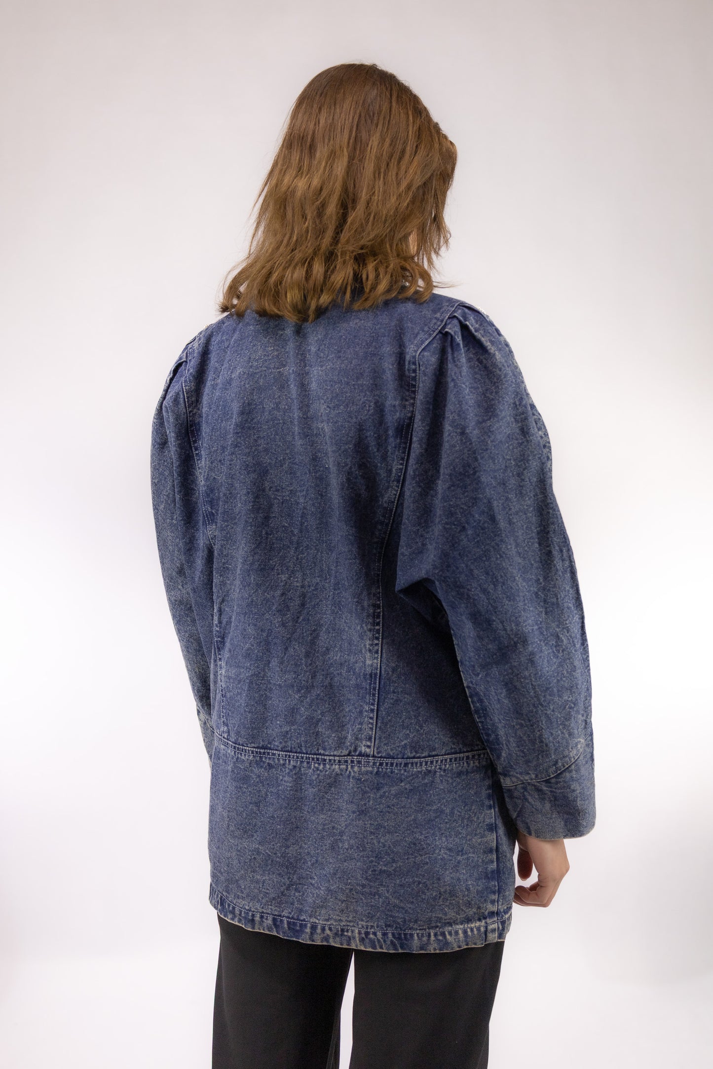 vintage denim jacket achterkant heuplengte wijde mouwen bloemen borduur