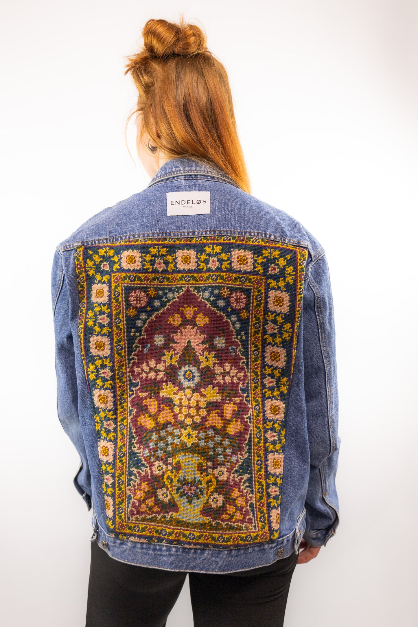 Remade jacket met borduurwerk Tapijt - XL
