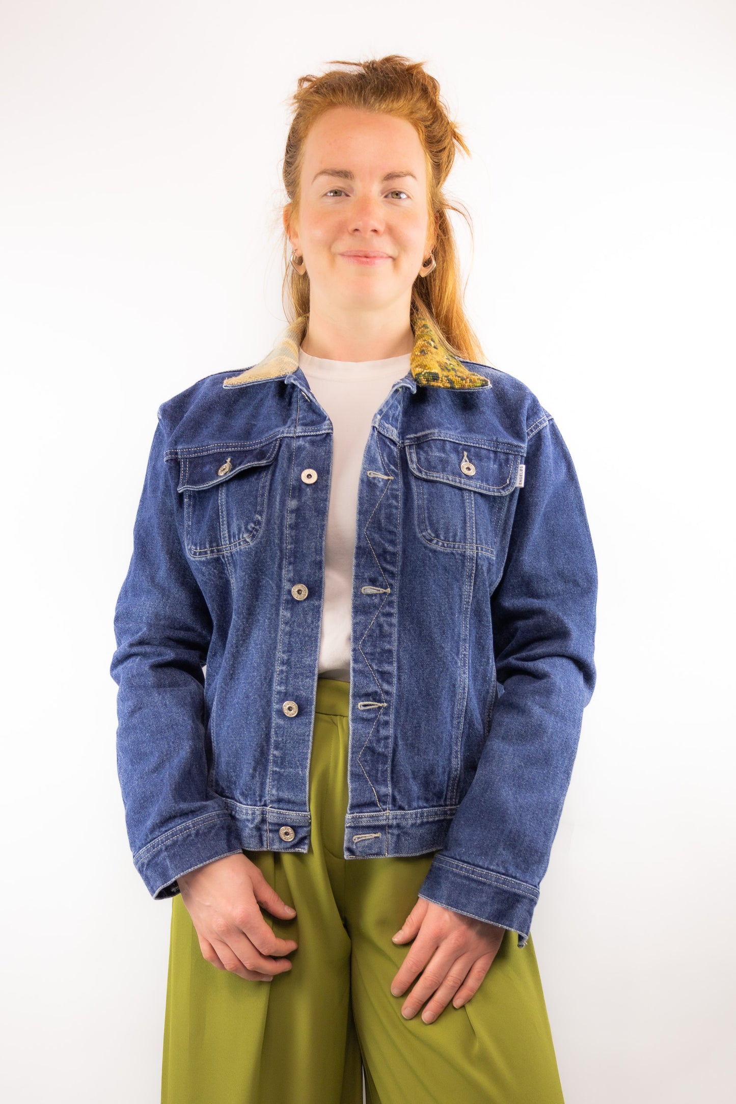 gehele voorkant van denim jack