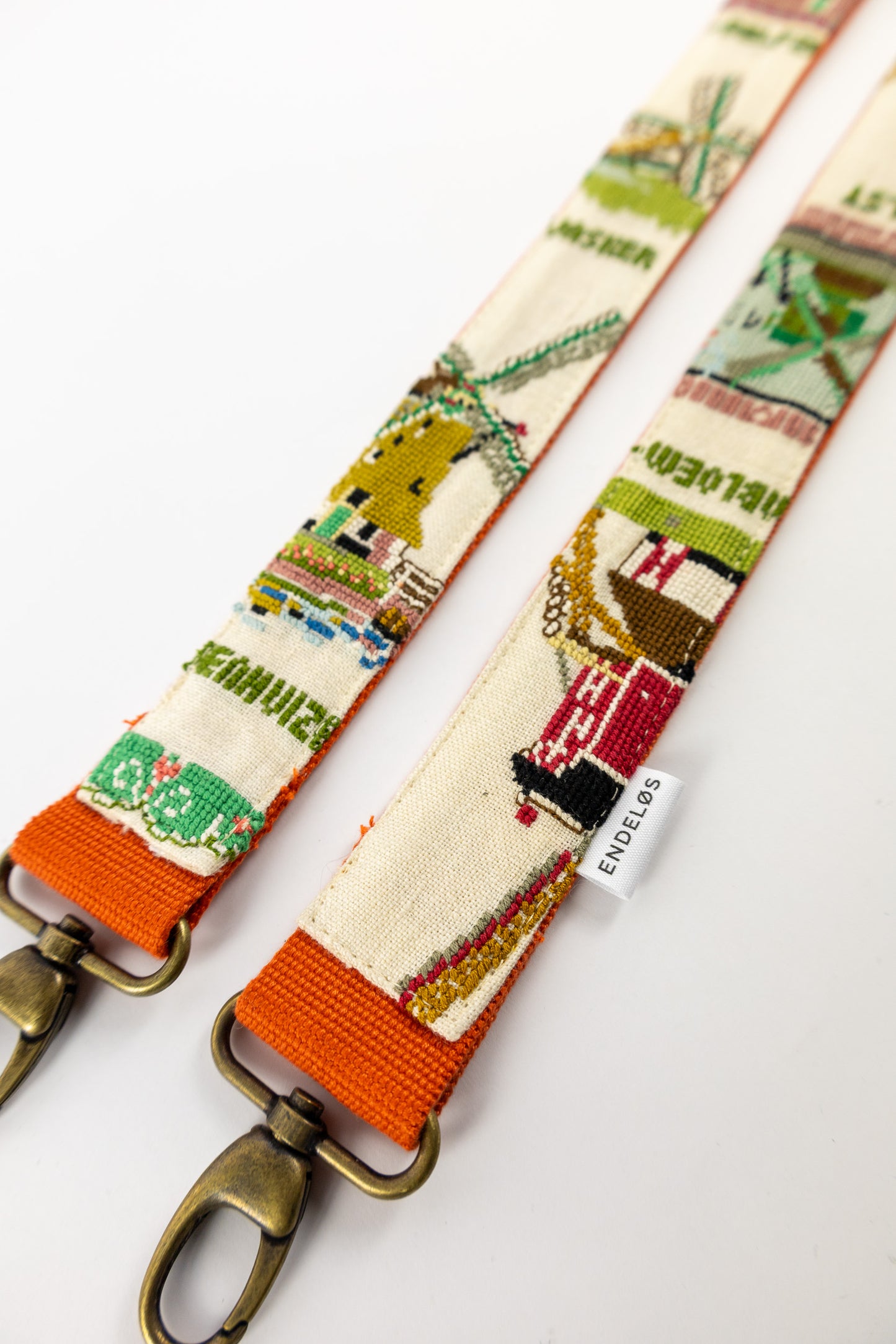 strap van vintage borduurwerk - Molens - 142 cm