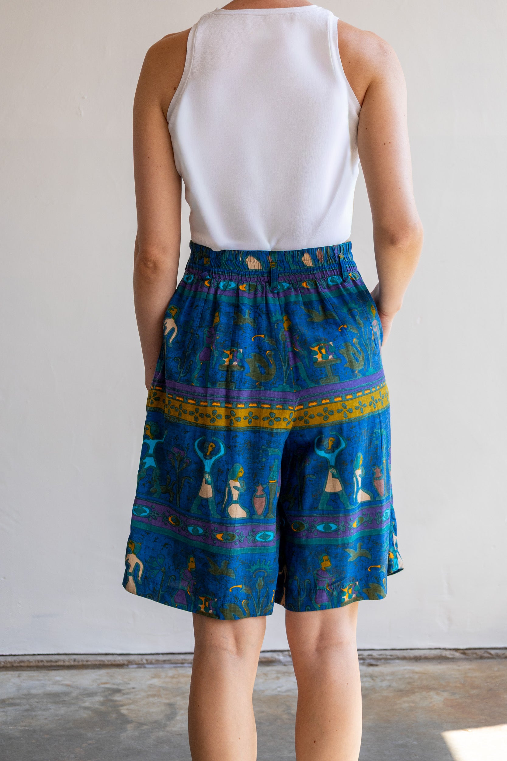 Achterzijde van de vintage jort met relaxed fit en langere pasvorm.