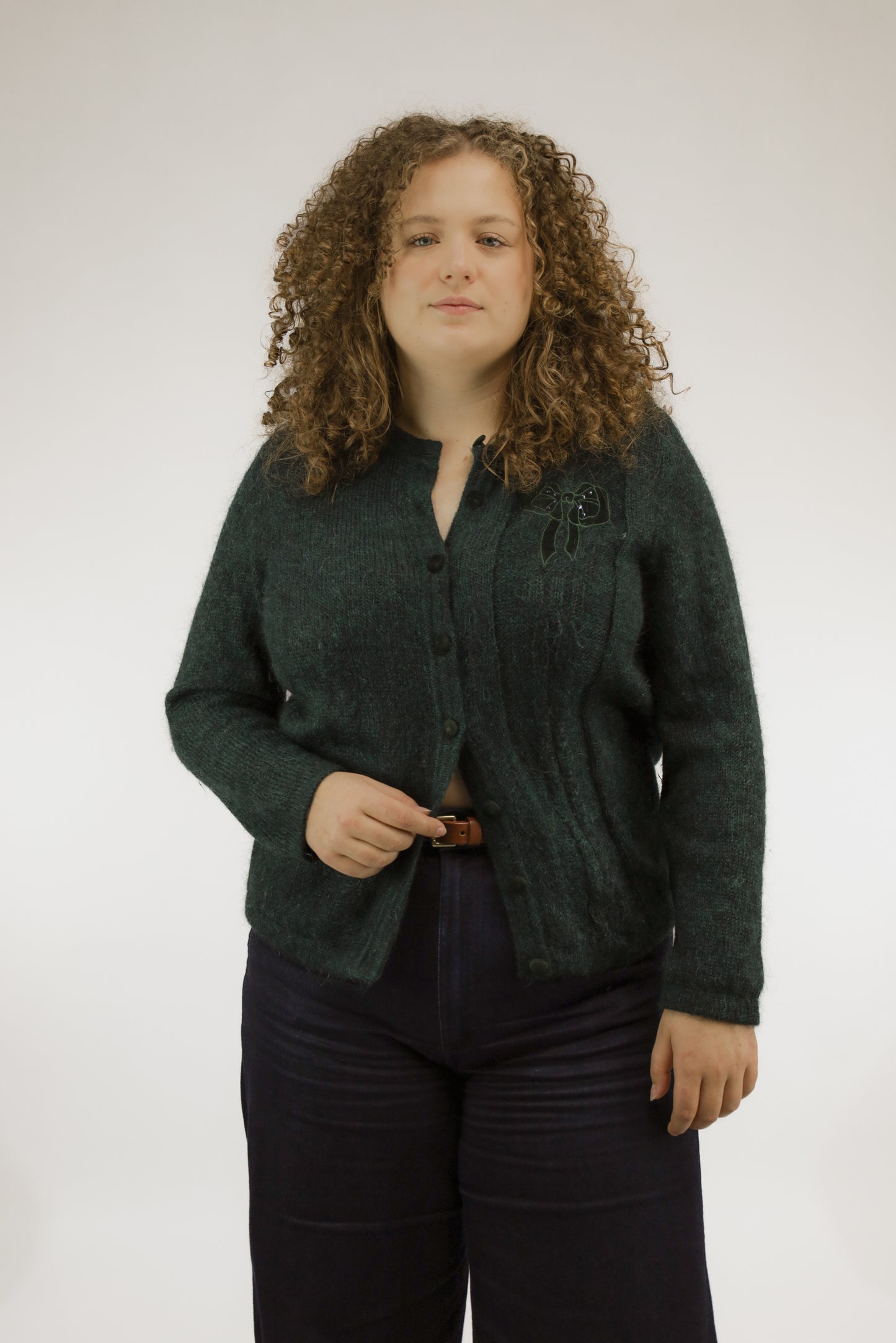 Emeraldgroen vintage mohair vest met strikapplicatie en knoopsluiting, vooraanzicht