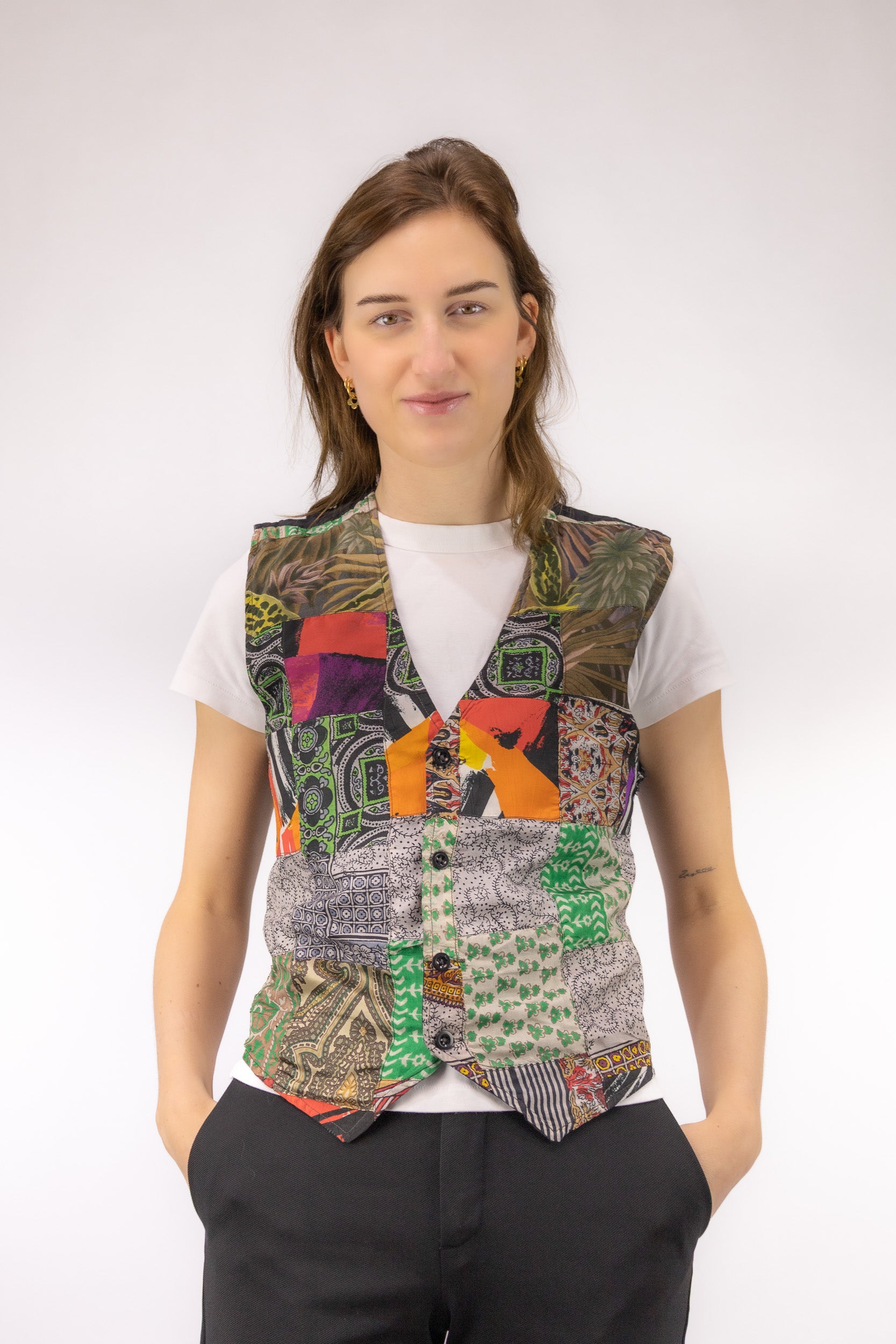 vintage patchwork gilet voorkant kleurrijk stoffen mix