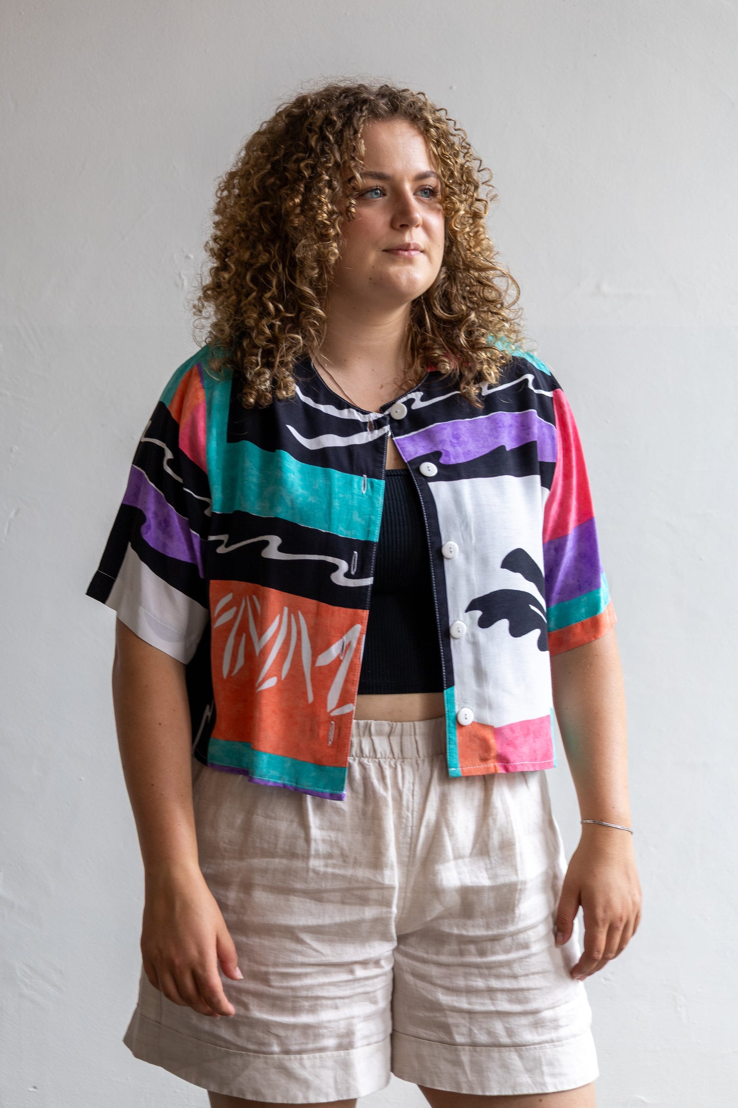 vintage korte blouse met fantasieprint