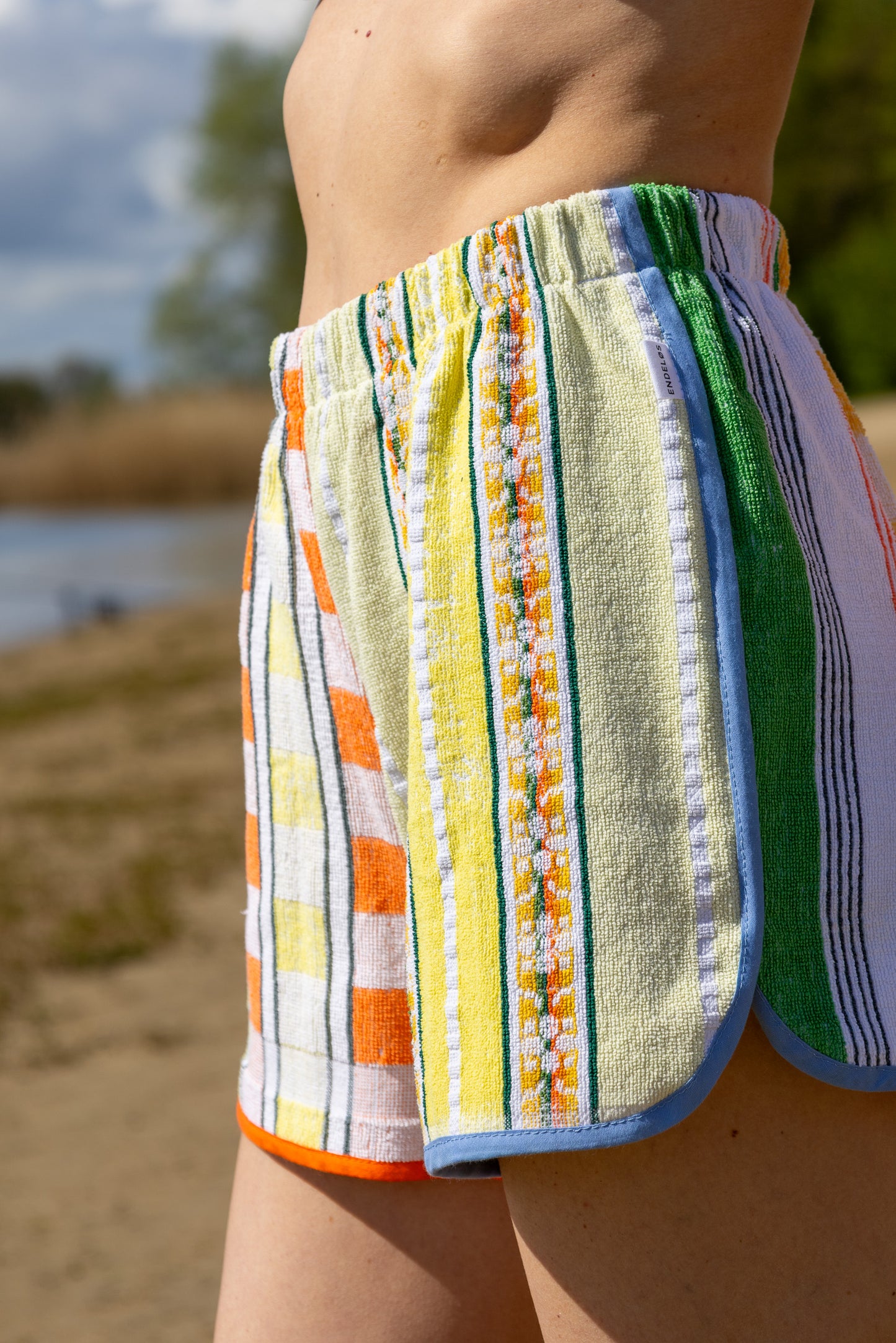 detail biasband afwerking short vintage stof