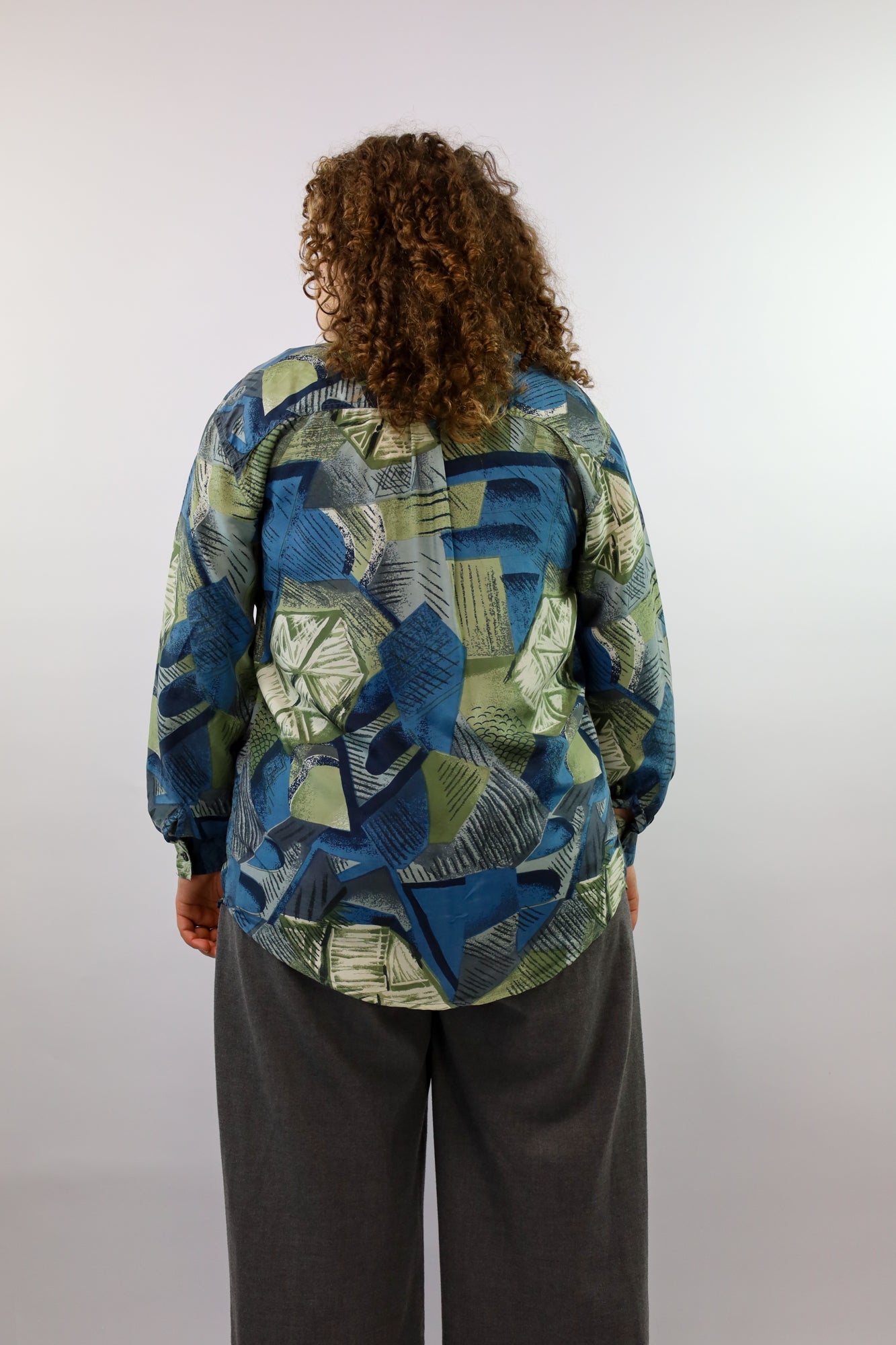 Stijlvolle zijden blouse met tijdloze print en soepelvallende pasvorm