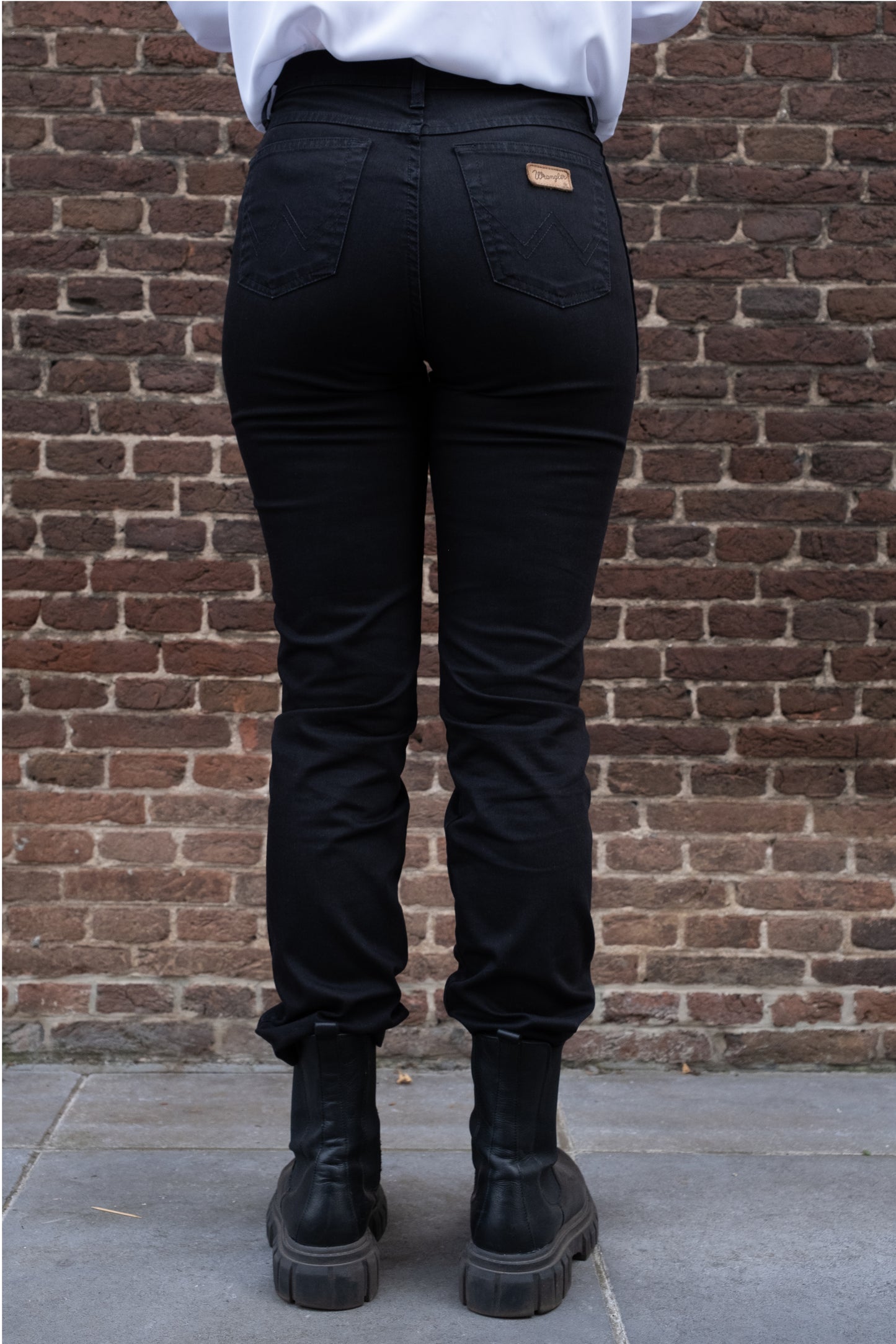vintage-wrangler-jeans-denim-black-paula