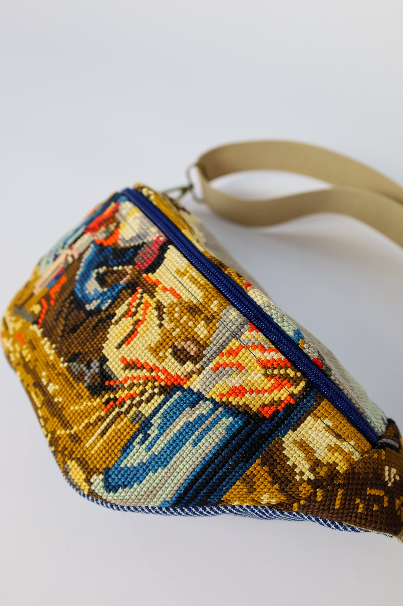 fannypack - millet