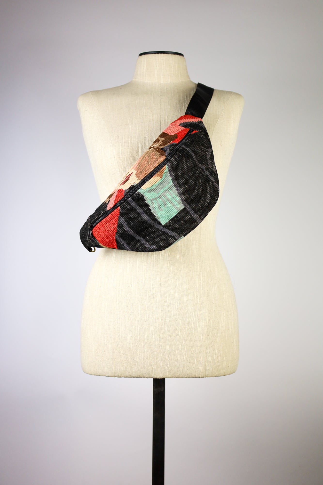 fanny pack - victoria