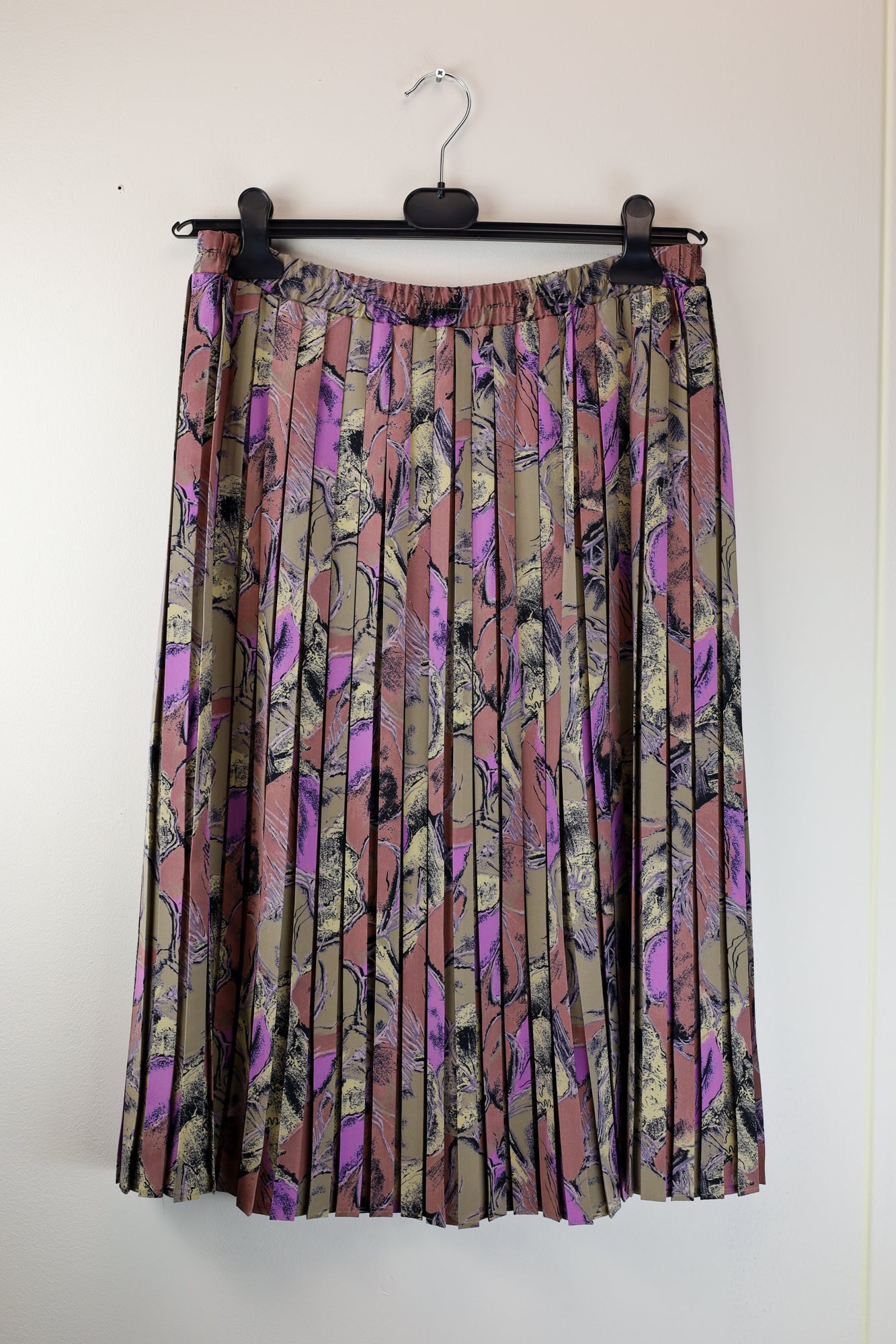 olive pleated skirt - XL/XXL