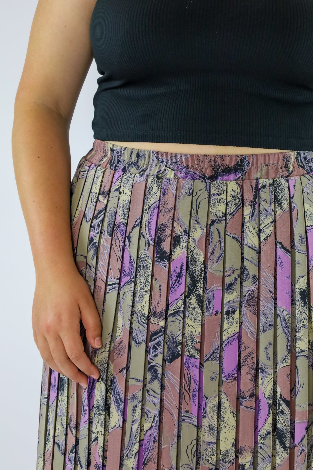 olive pleated skirt - XL/XXL