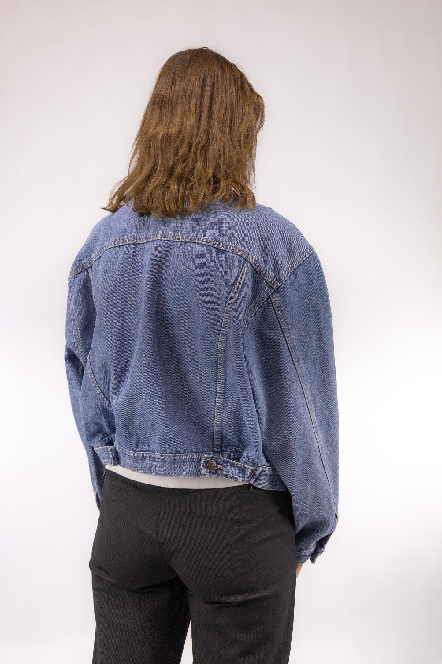 vintage cropped denim jacket achterkant lichte wassing